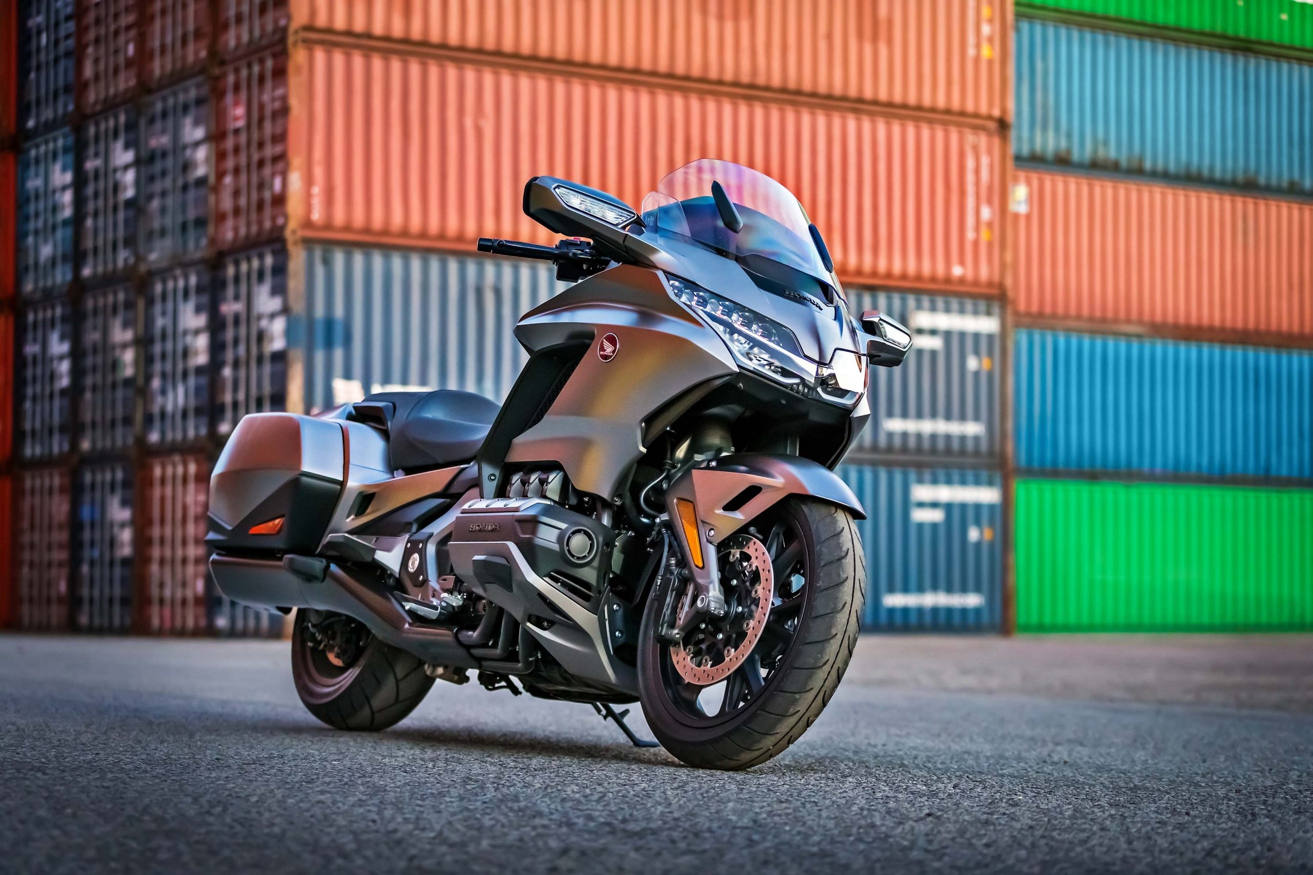 Honda Gold Wing, Asphalt and rubber, Legendary touring bike, Unmatched comfort, 2560x1710 HD Desktop