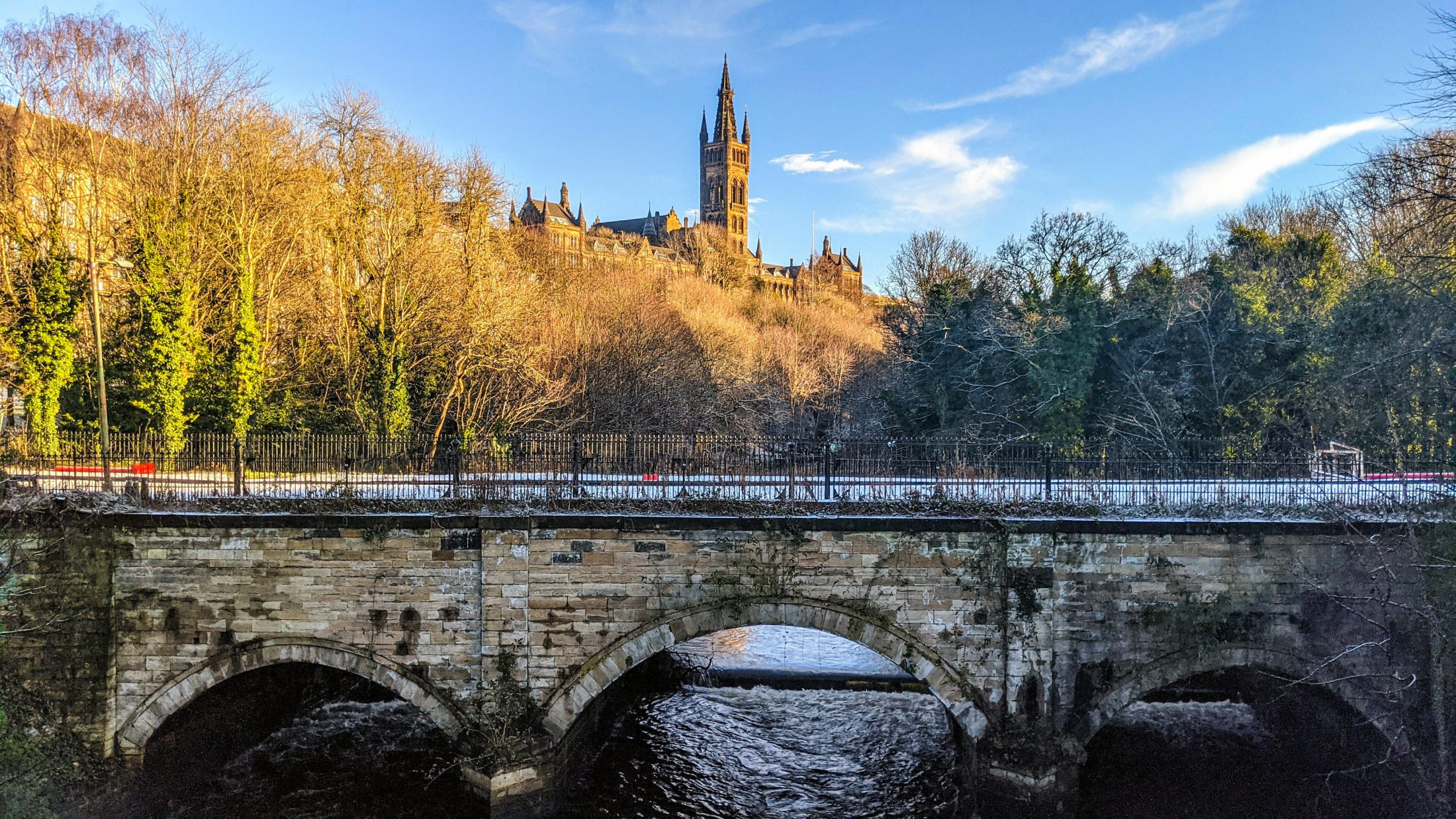 River Kelvin, Glasgow (Scotland) Wallpaper, 2200x1240 HD Desktop