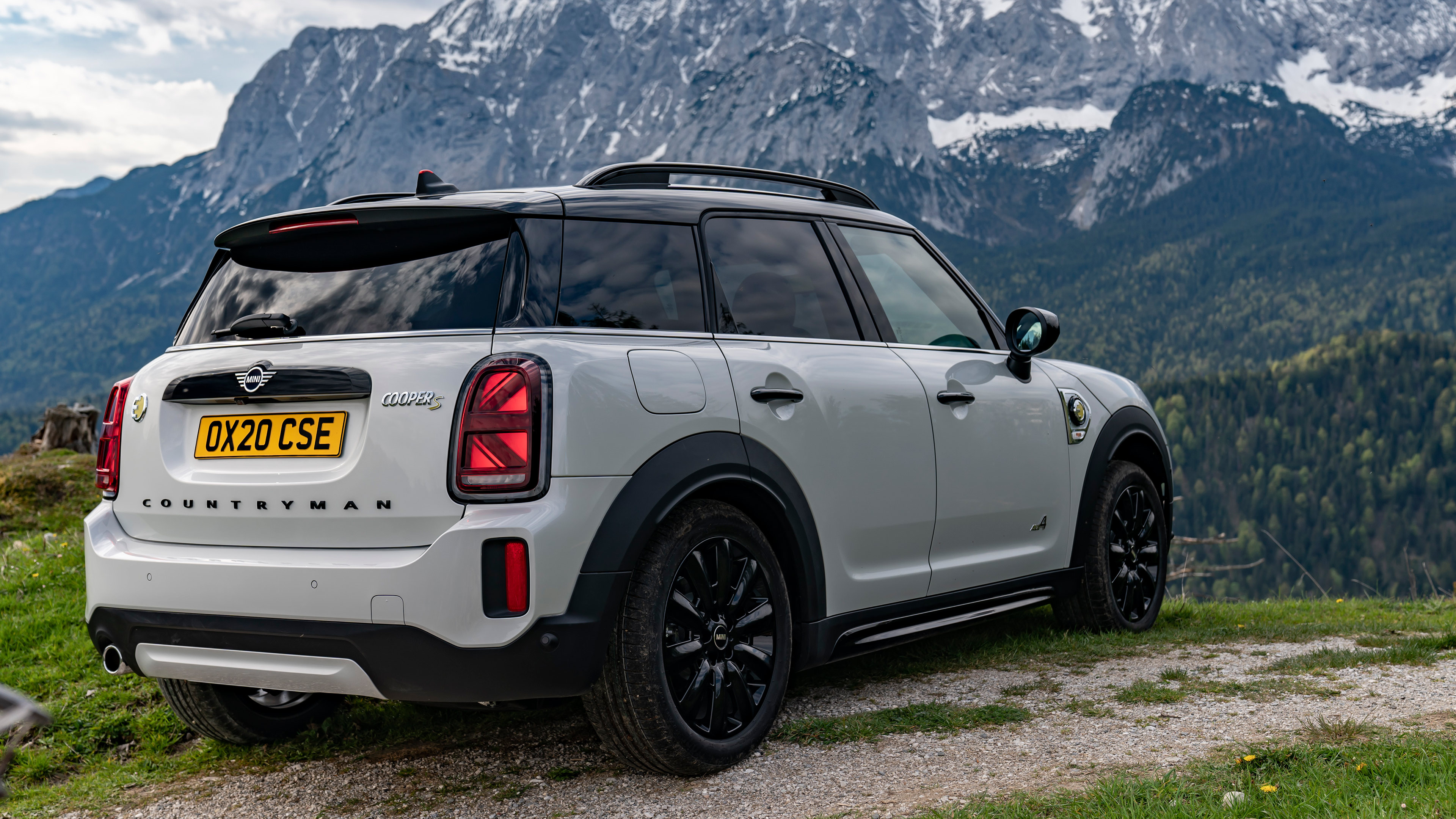 MINI Countryman, Maximum comfort, Advanced connectivity, Efficient performance, 3840x2160 4K Desktop