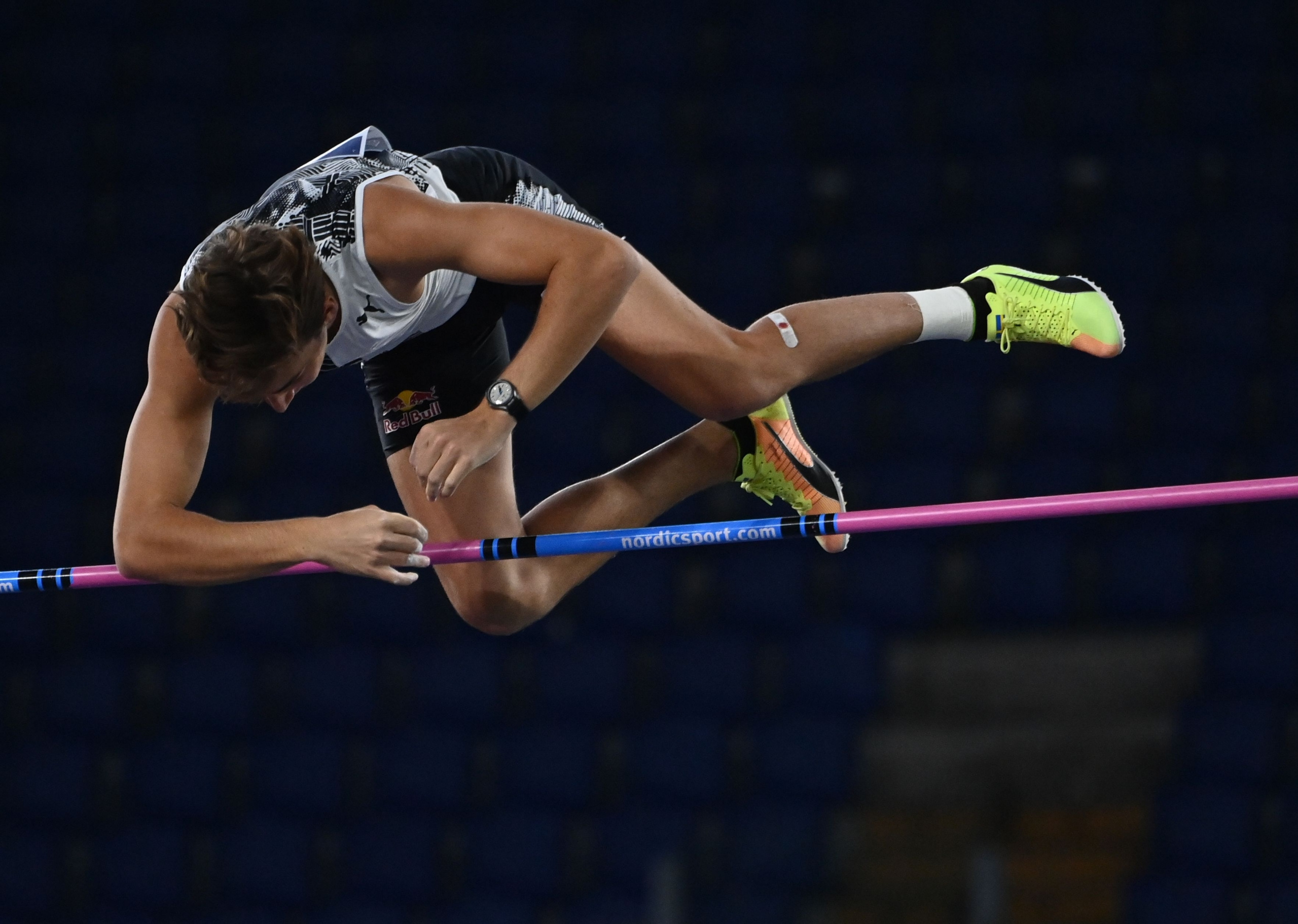 Omega ambassador, Mondo Duplantis, Pole vault world record, Omega, 2560x1830 HD Desktop