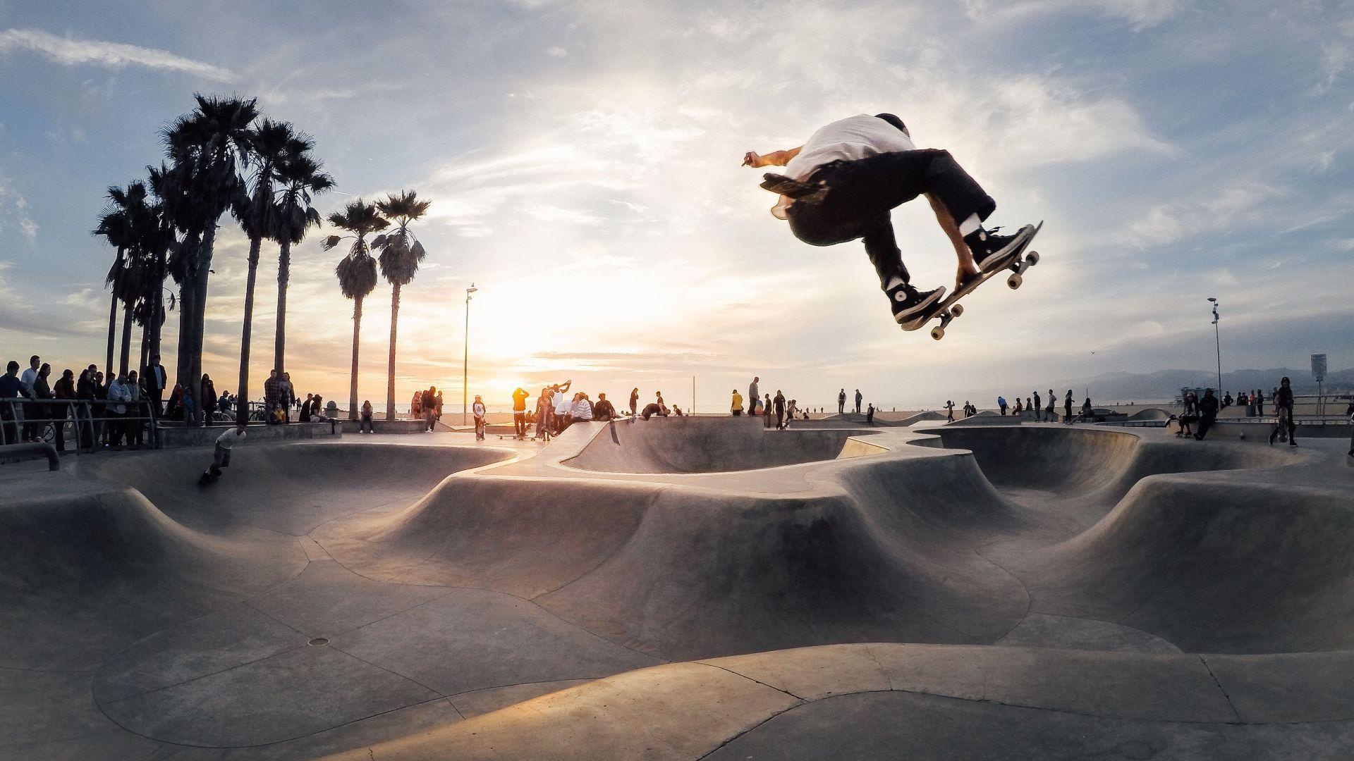 Skatepark vibes, Skateboarding culture, Concrete playground, Extreme stunts, 1920x1080 Full HD Desktop