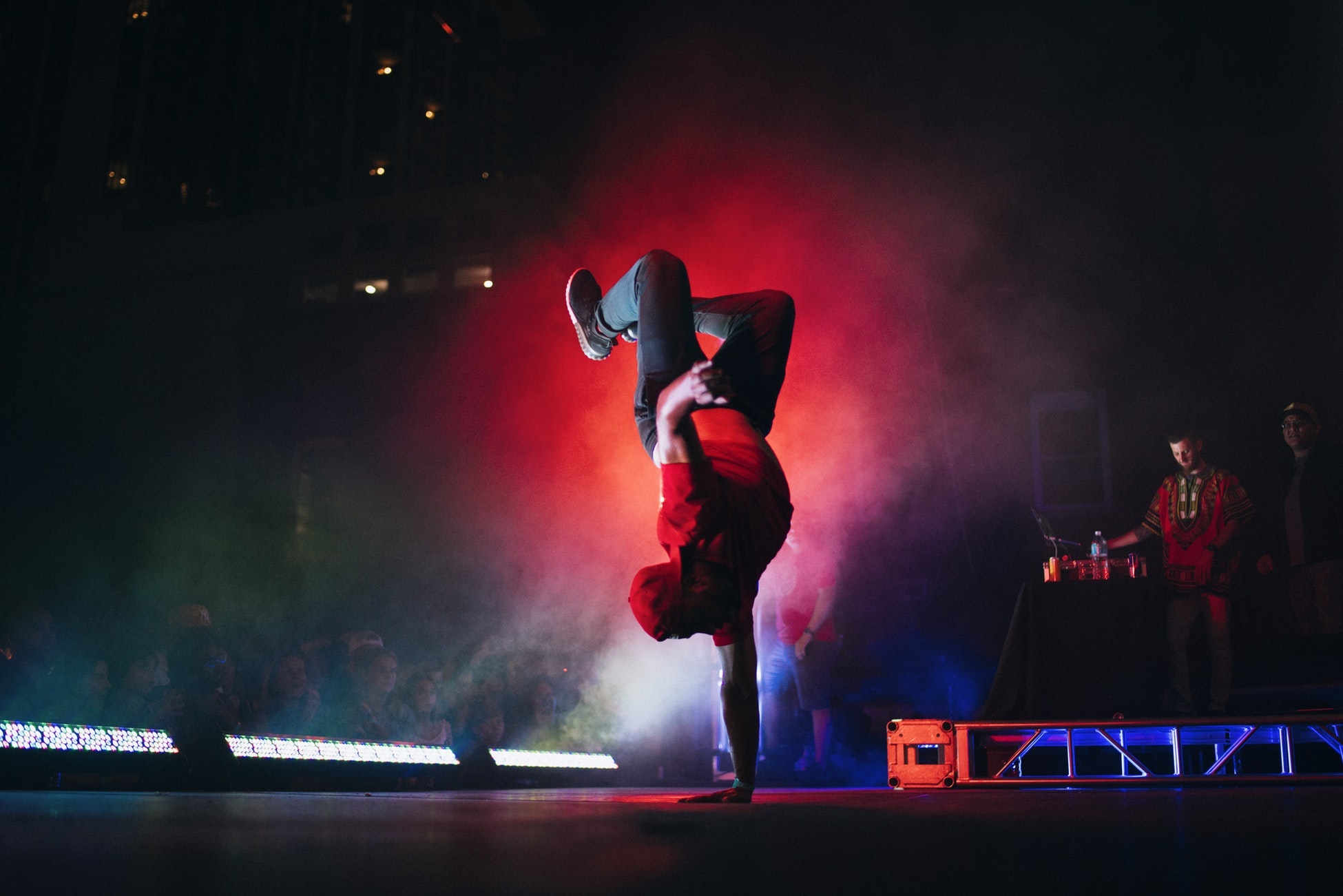 Breakdancing wallpapers, High energy performances, Acrobatic skills, Dance battles, 1950x1310 HD Desktop