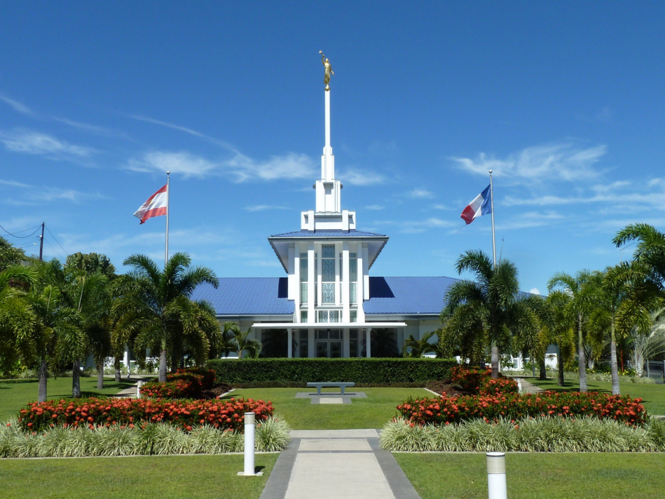 Papeete, Tahitian temple, Mystical beauty, Pacific paradise, 2140x1600 HD Desktop
