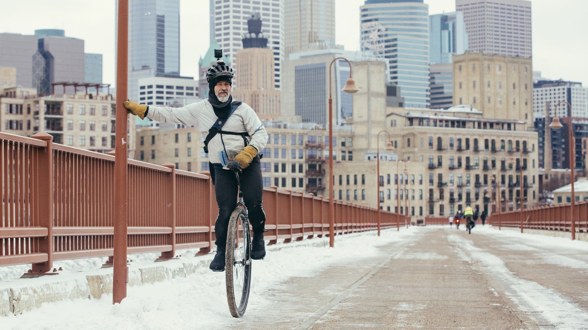 One wheely unusual, Winter commute, Minneapolis, 2000x1130 HD Desktop