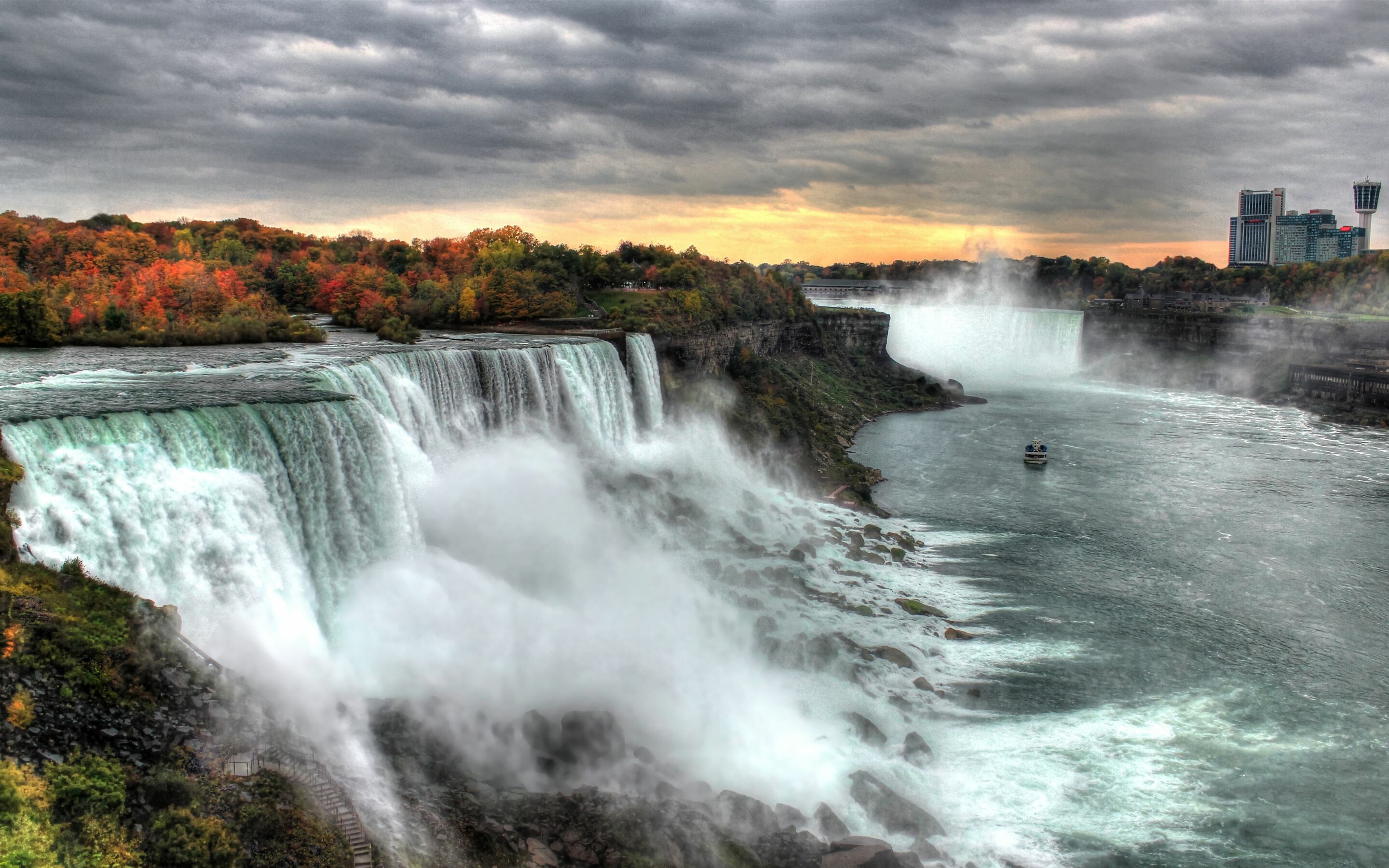 Sunset at Niagara Falls, 5K iMac wallpaper, Vibrant colors, Captivating view, 2880x1800 HD Desktop