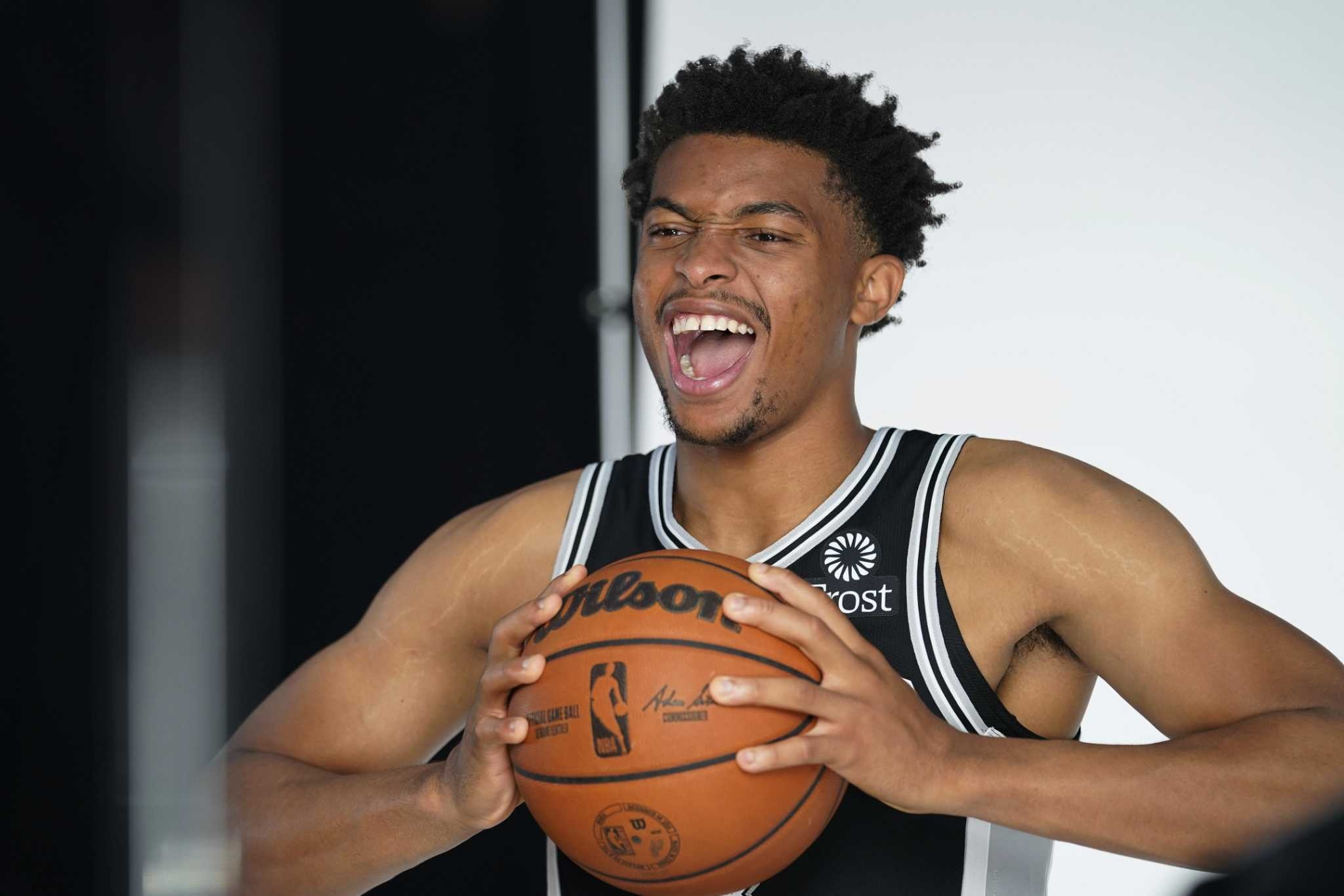 NBA bosses, Rooting for Keldon Johnson, Spurs forward, High expectations, 2050x1370 HD Desktop