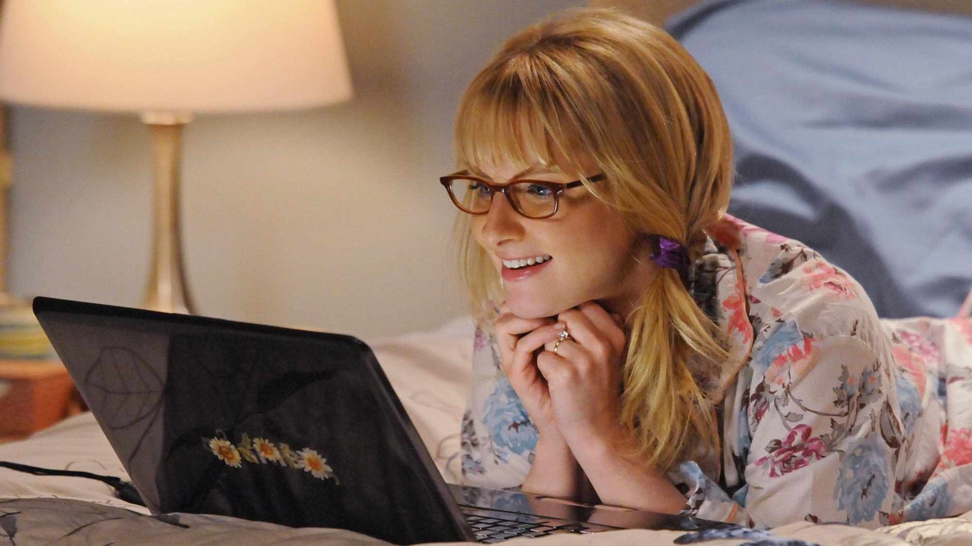 Melissa Rauch, Big Bang Theory, Judge, Night Court, 2000x1130 HD Desktop