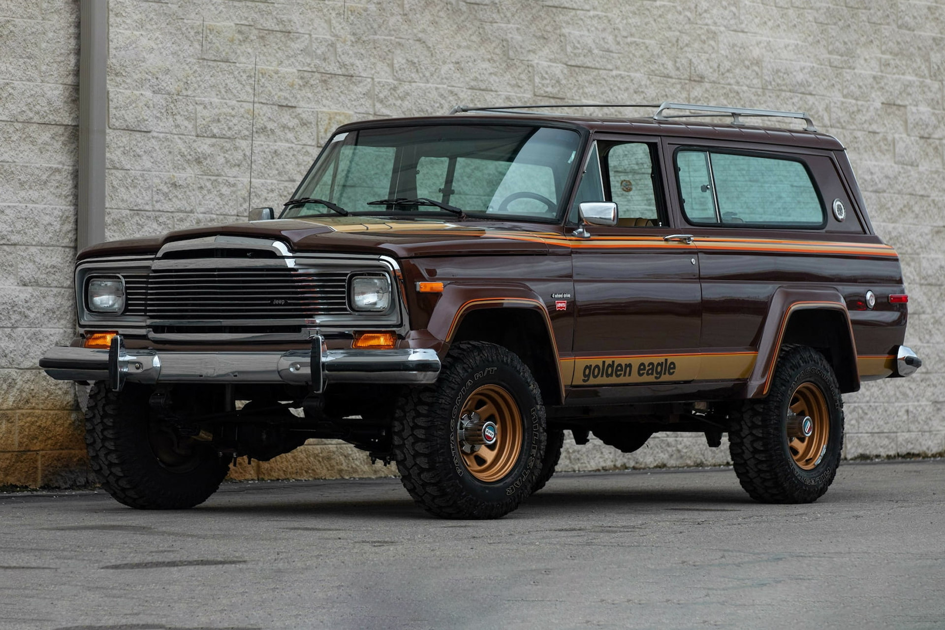 Jeep Cherokee, Golden Eagle edition, Vintage charm, Timeless appeal, 1920x1280 HD Desktop