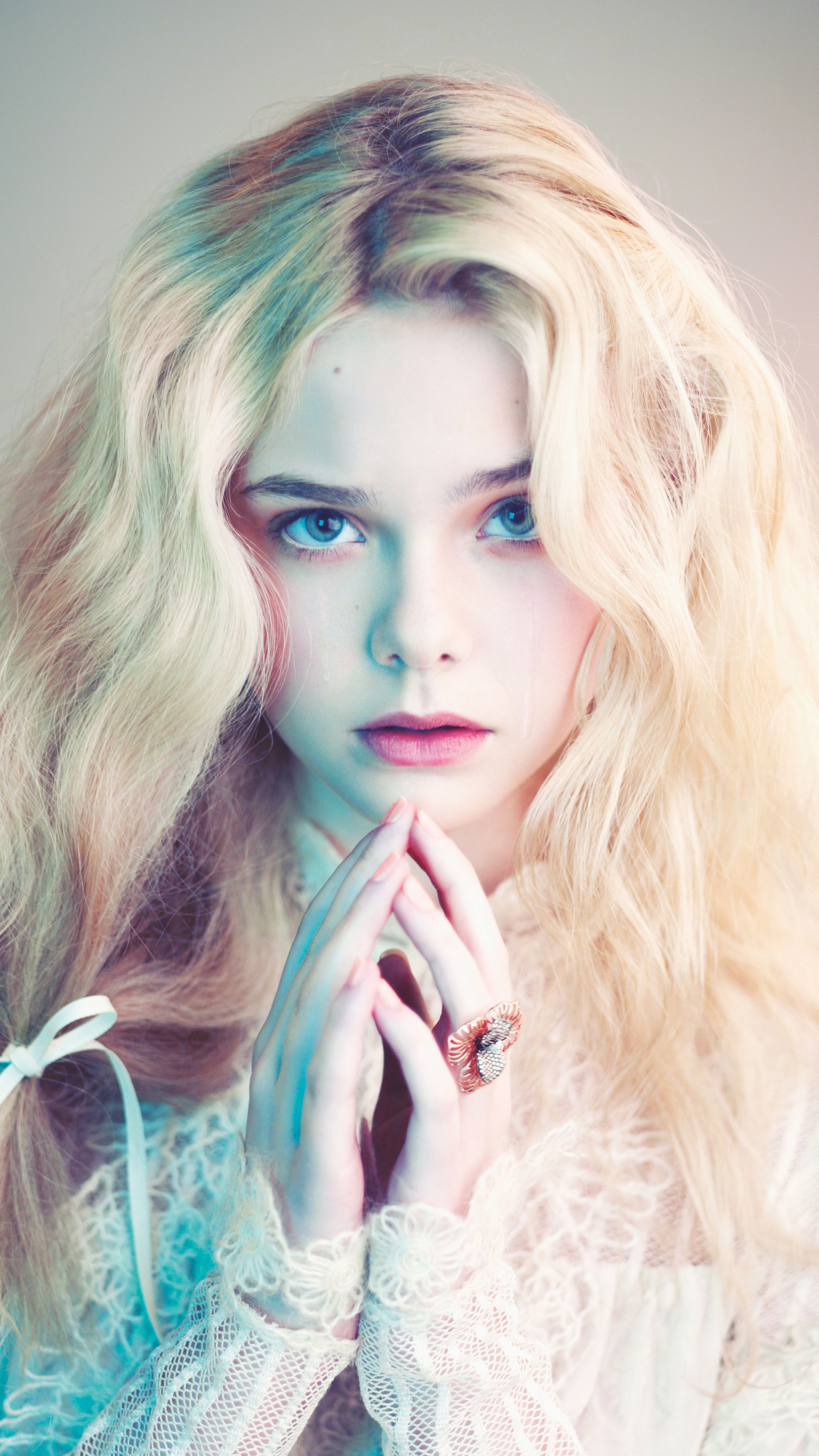 Elle Fanning, Cute, Sony Xperia X, 5k wallpapers, 2160x3840 4K Phone