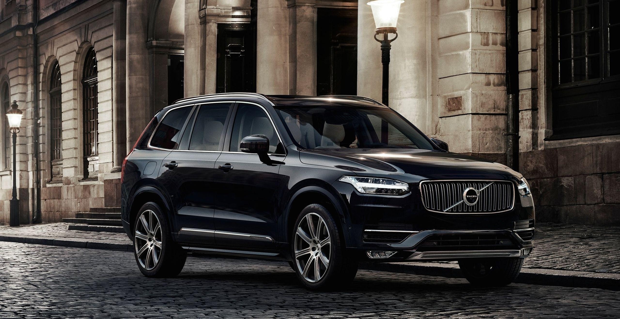 Volvo XC90, Sophisticated allure, Cutting-edge technology, Spacious comfort, 2560x1320 HD Desktop