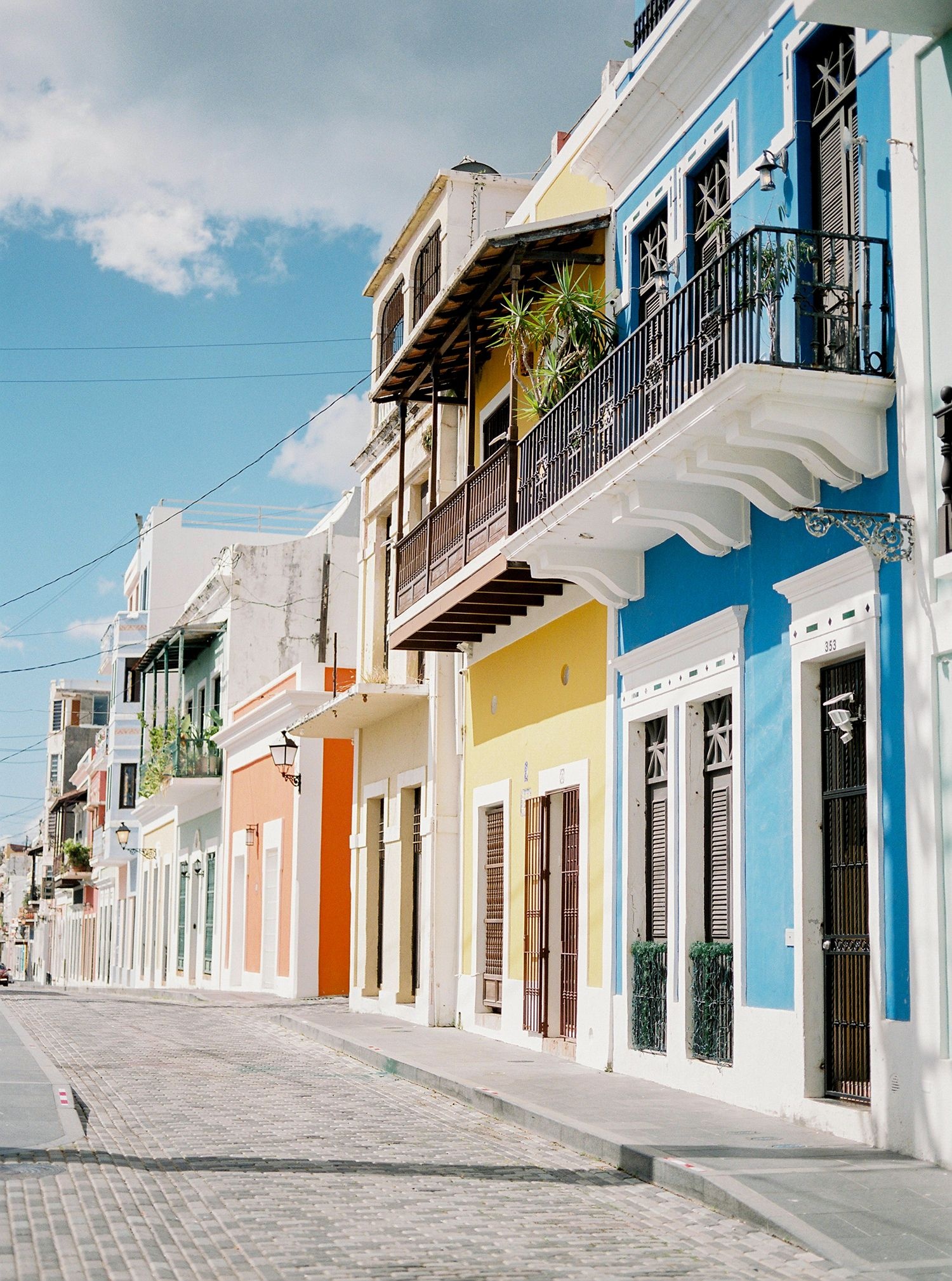 San Juan, Puerto Rico, A day in San Juan, Beautiful beaches, 1500x2020 HD Phone