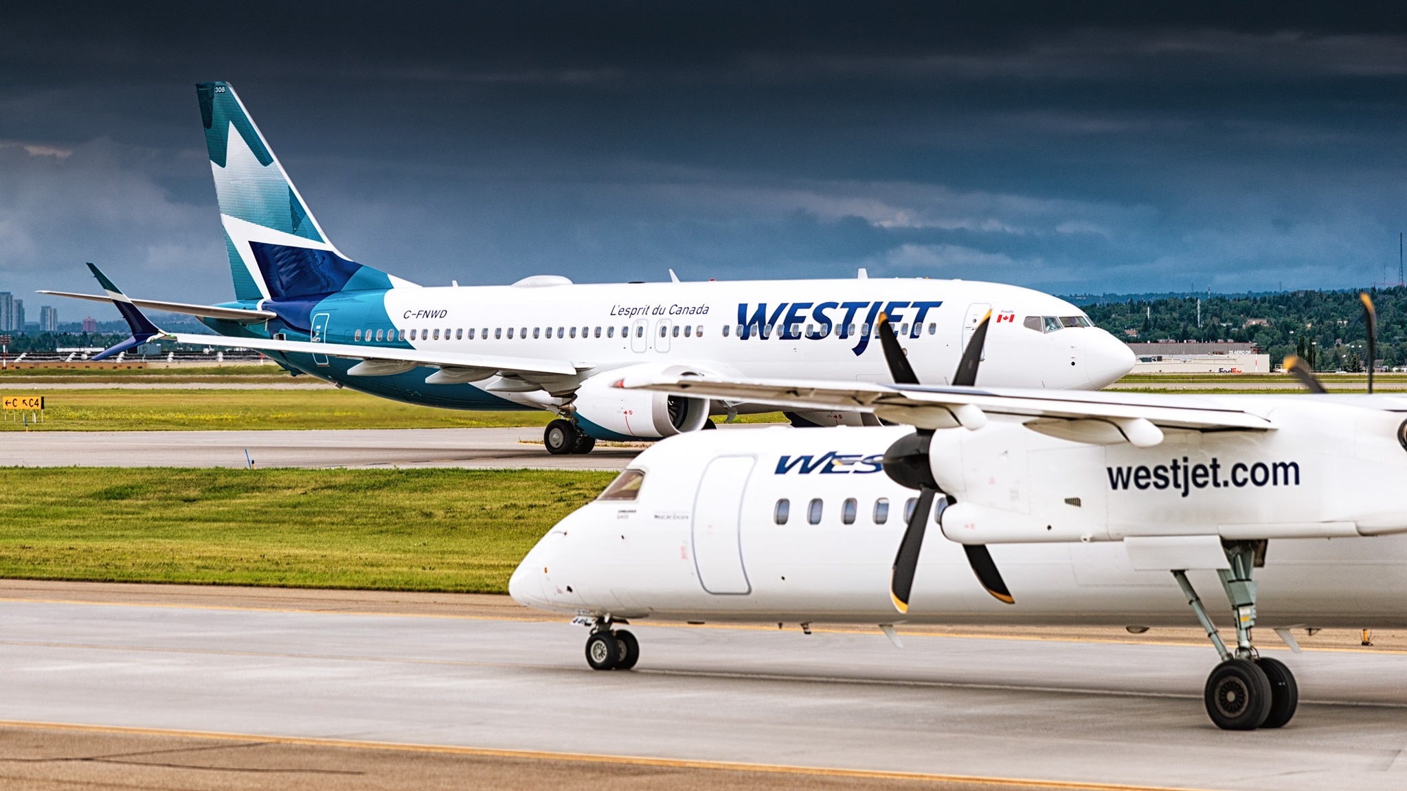 WestJet Canada, Nepal aviation, 2050x1160 HD Desktop