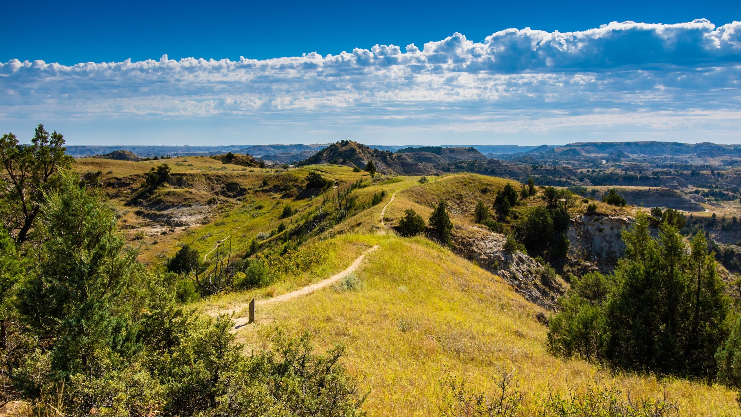 South Unit, Theodore Roosevelt National Park Wallpaper, 2560x1440 HD Desktop