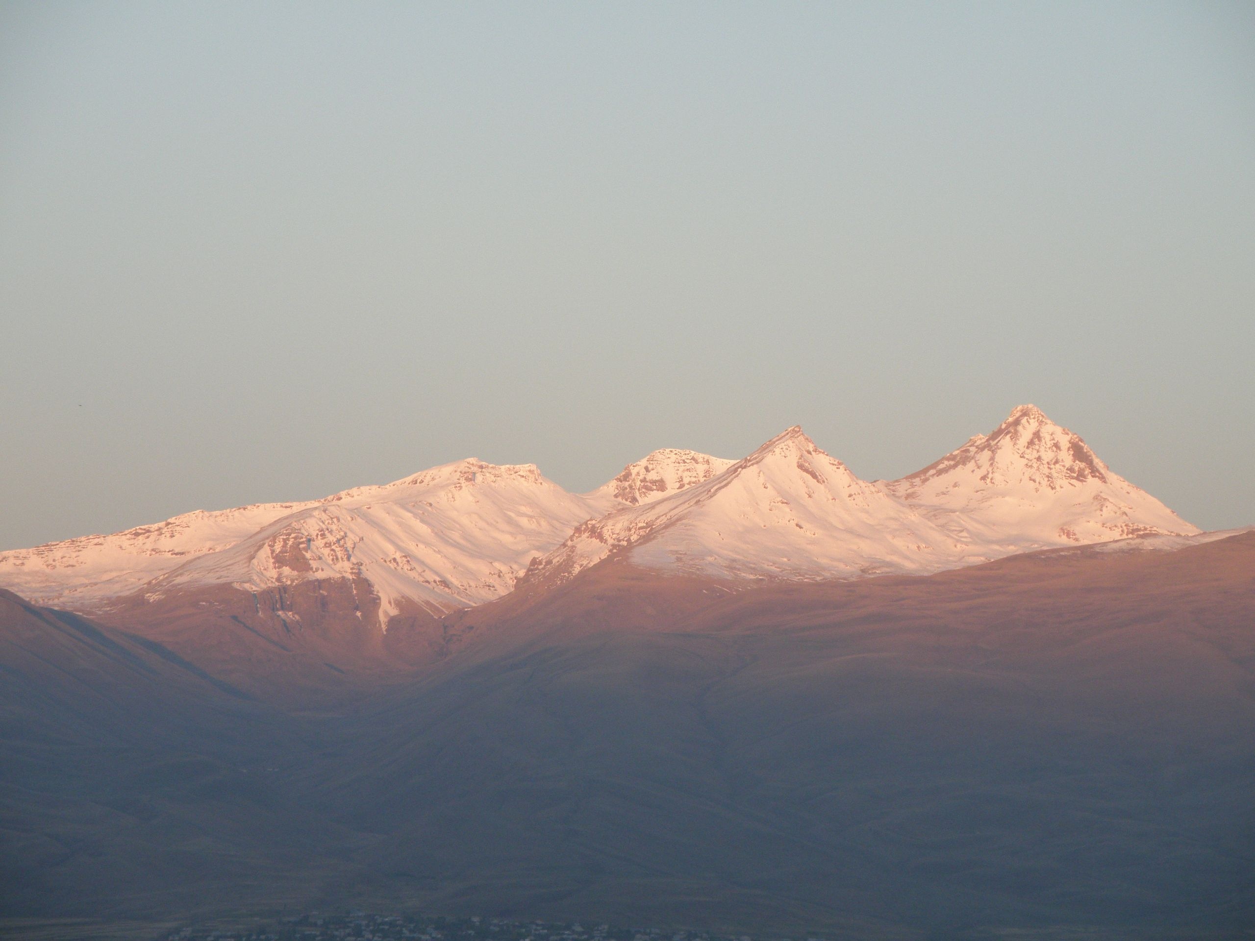 Mount Aragats, Shoghakn, Aragatsotn, 2560x1920 HD Desktop