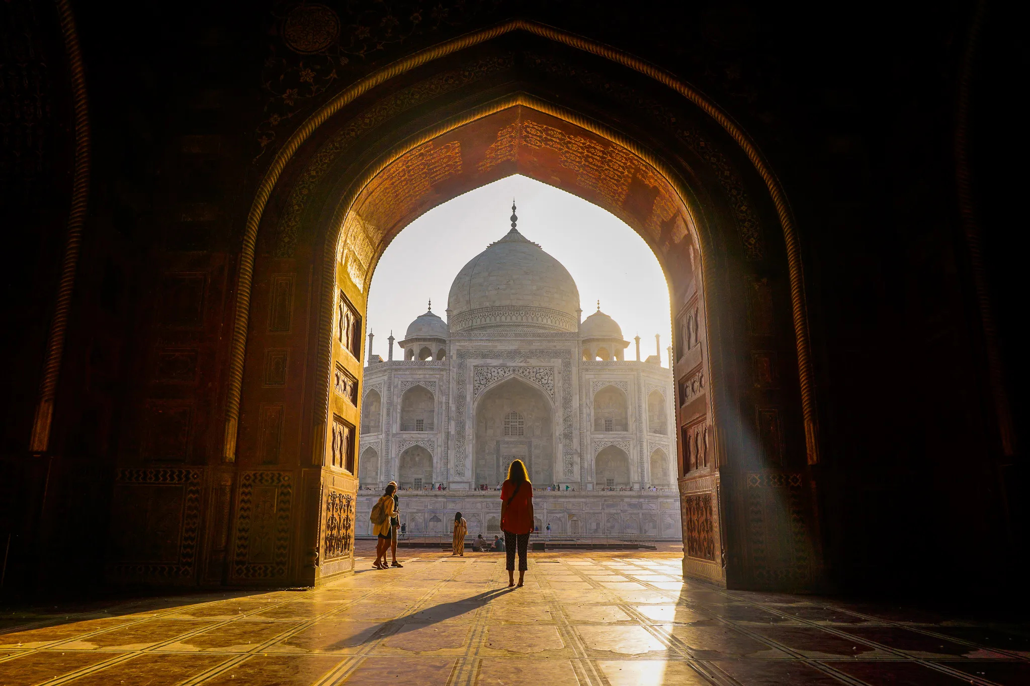 Main gateway, The Taj Mahal Wallpaper, 2050x1370 HD Desktop