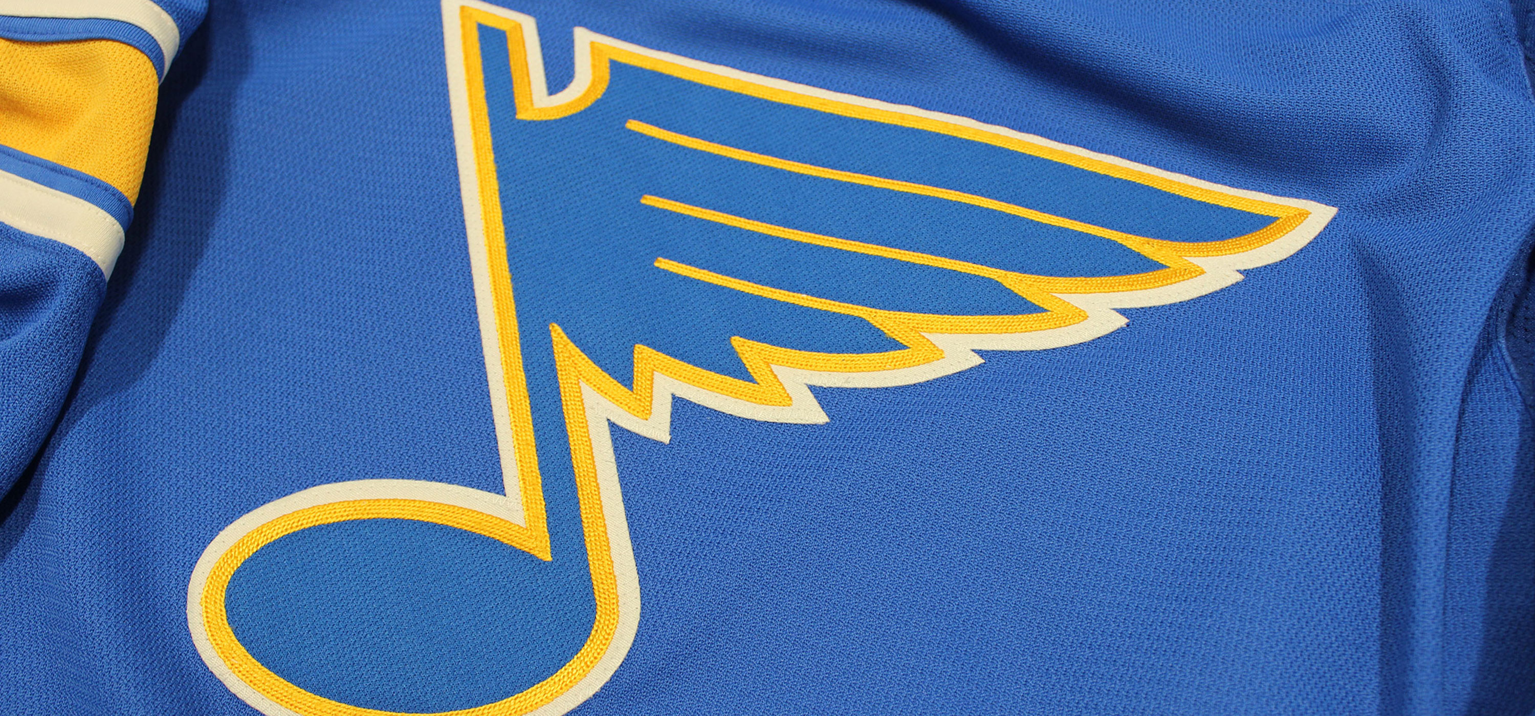 St. Louis Blues, Heritage jersey, St. Louis Blues, 3000x1400 Dual Screen Desktop