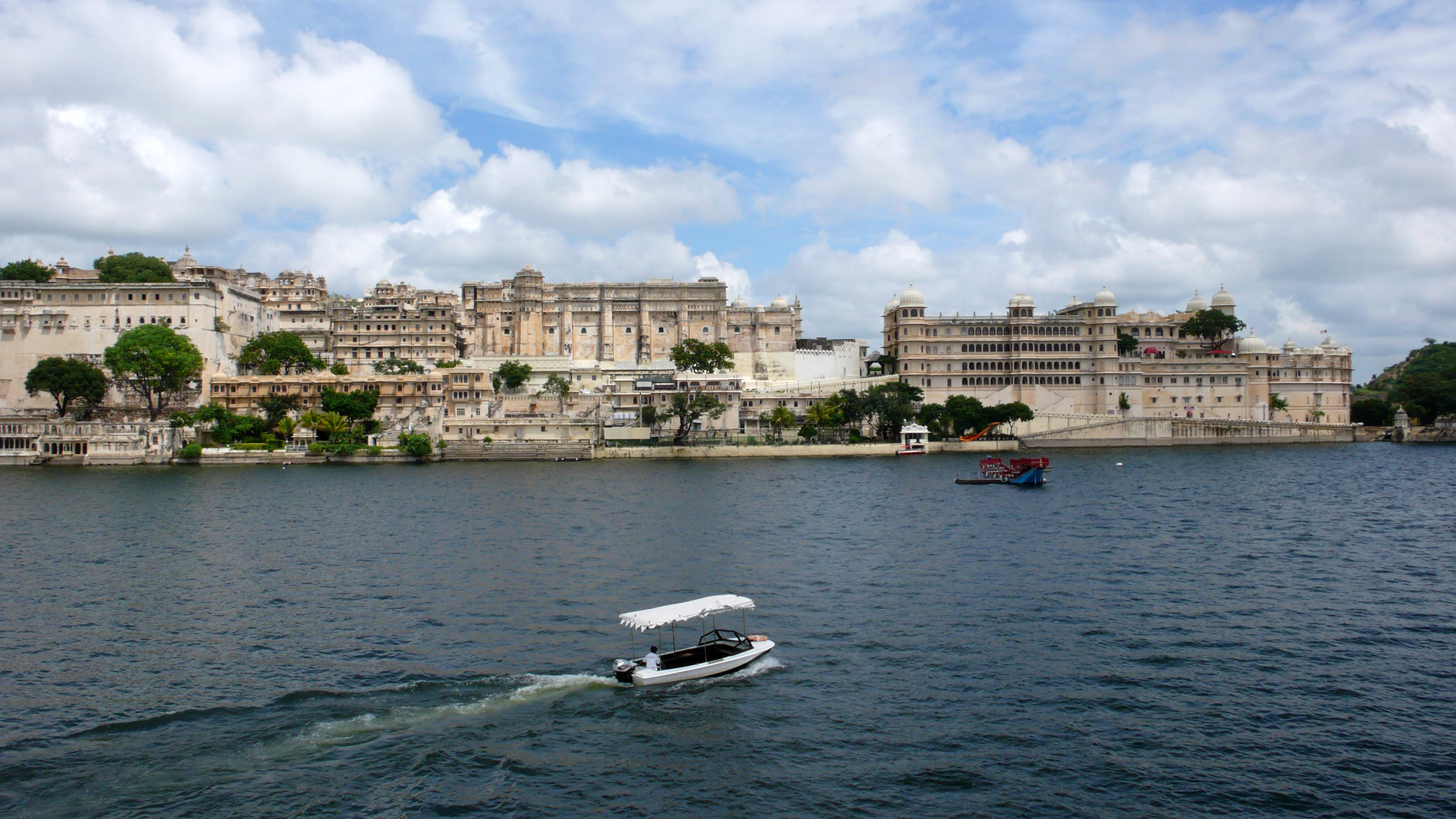 Lake Pichola, Taj Lake Palace, Luxury hotel, Exquisite Rajasthani experience, 1920x1080 Full HD Desktop