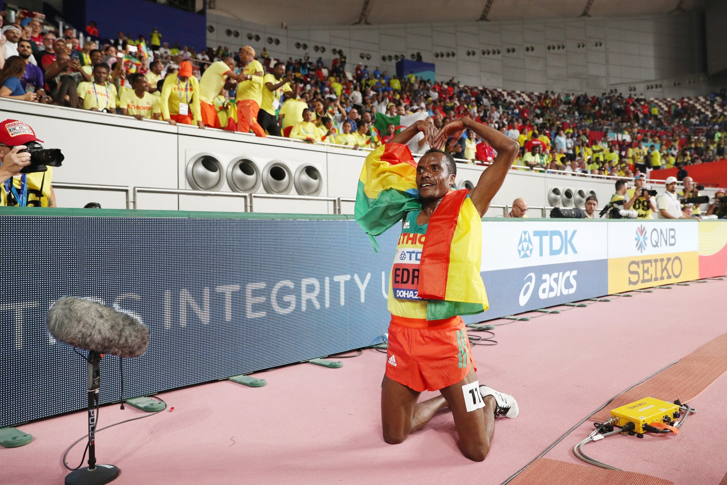 World Athletics Championships, Salazar's coaching, Sifan Hassan, Clean athlete, 2500x1670 HD Desktop