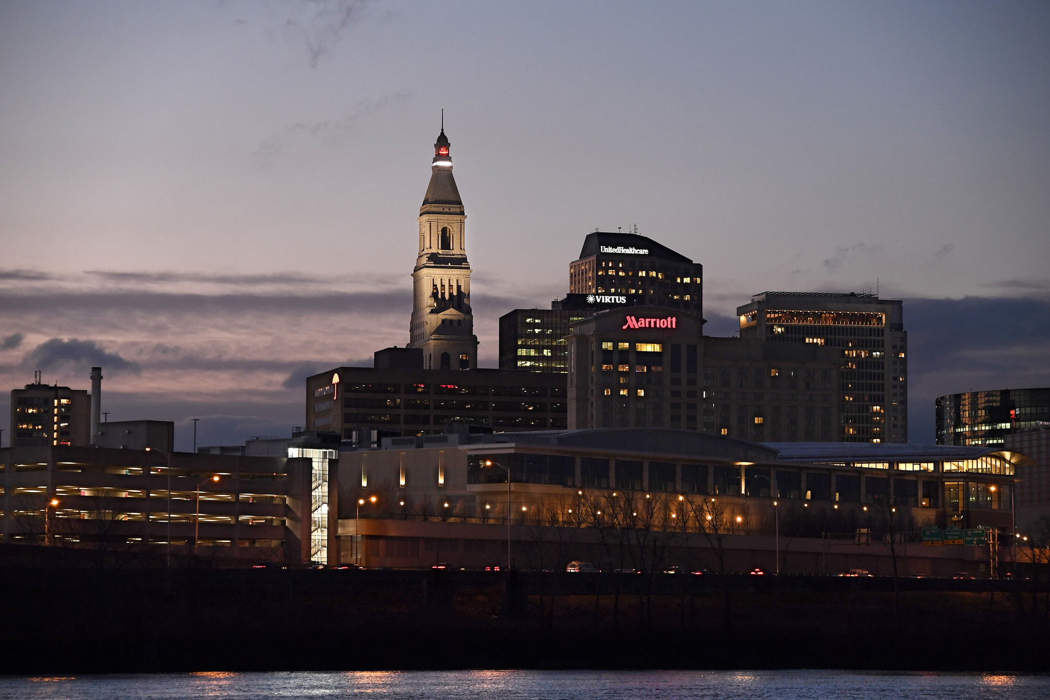 Hartford Skyline, New Omicron variant, Uncertain employers, Back office workers, 2050x1370 HD Desktop