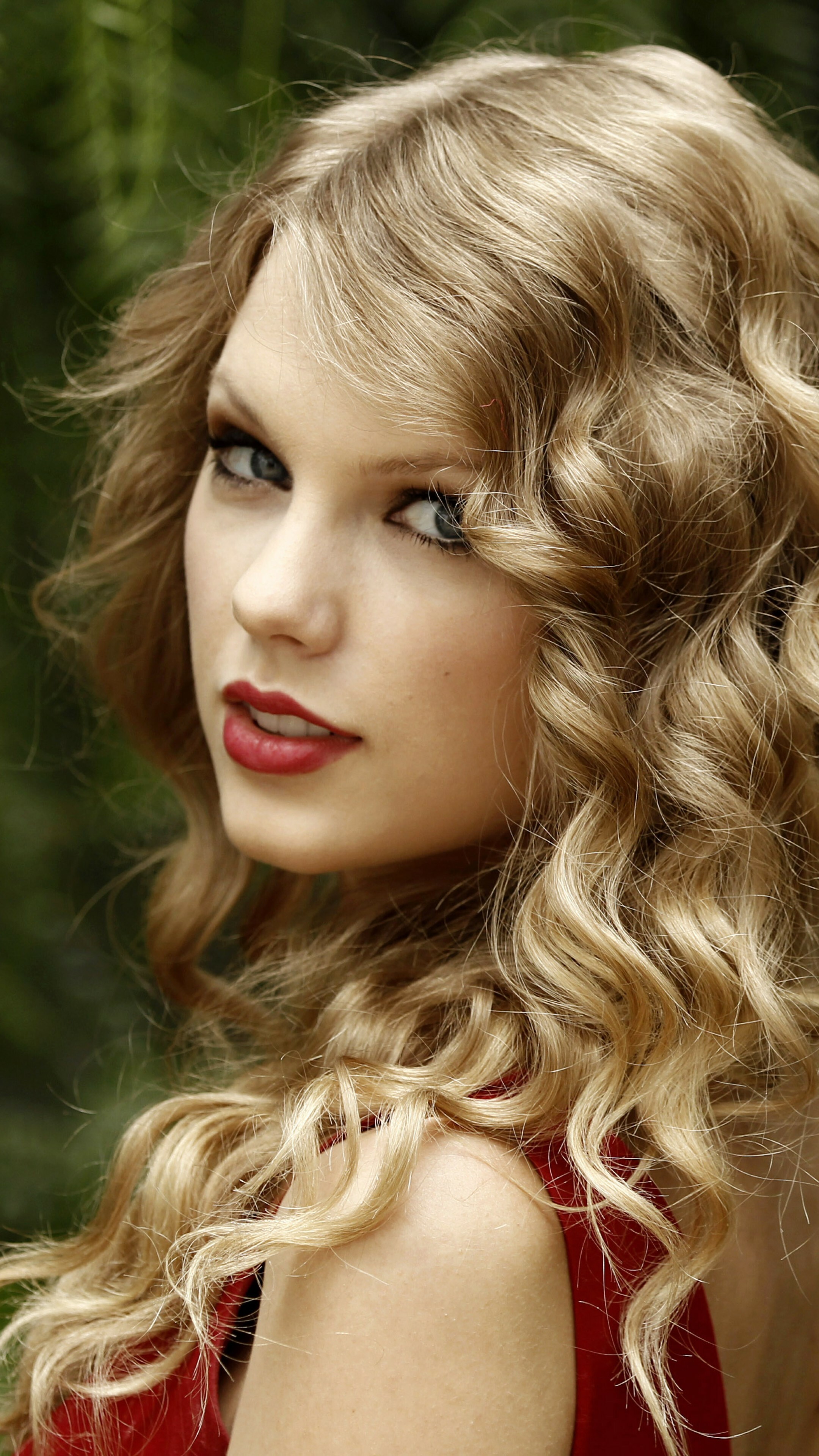 Taylor Swift, Taylor Alison Swift, Green celebrities, 1073, 2160x3840 4K Phone