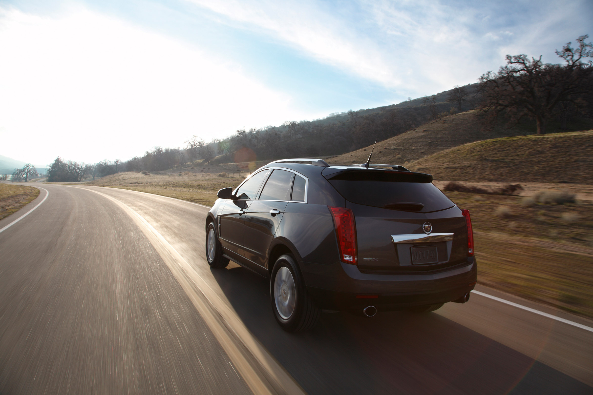 SRX 2011 Back View, Cadillac Wallpaper, 2400x1600 HD Desktop