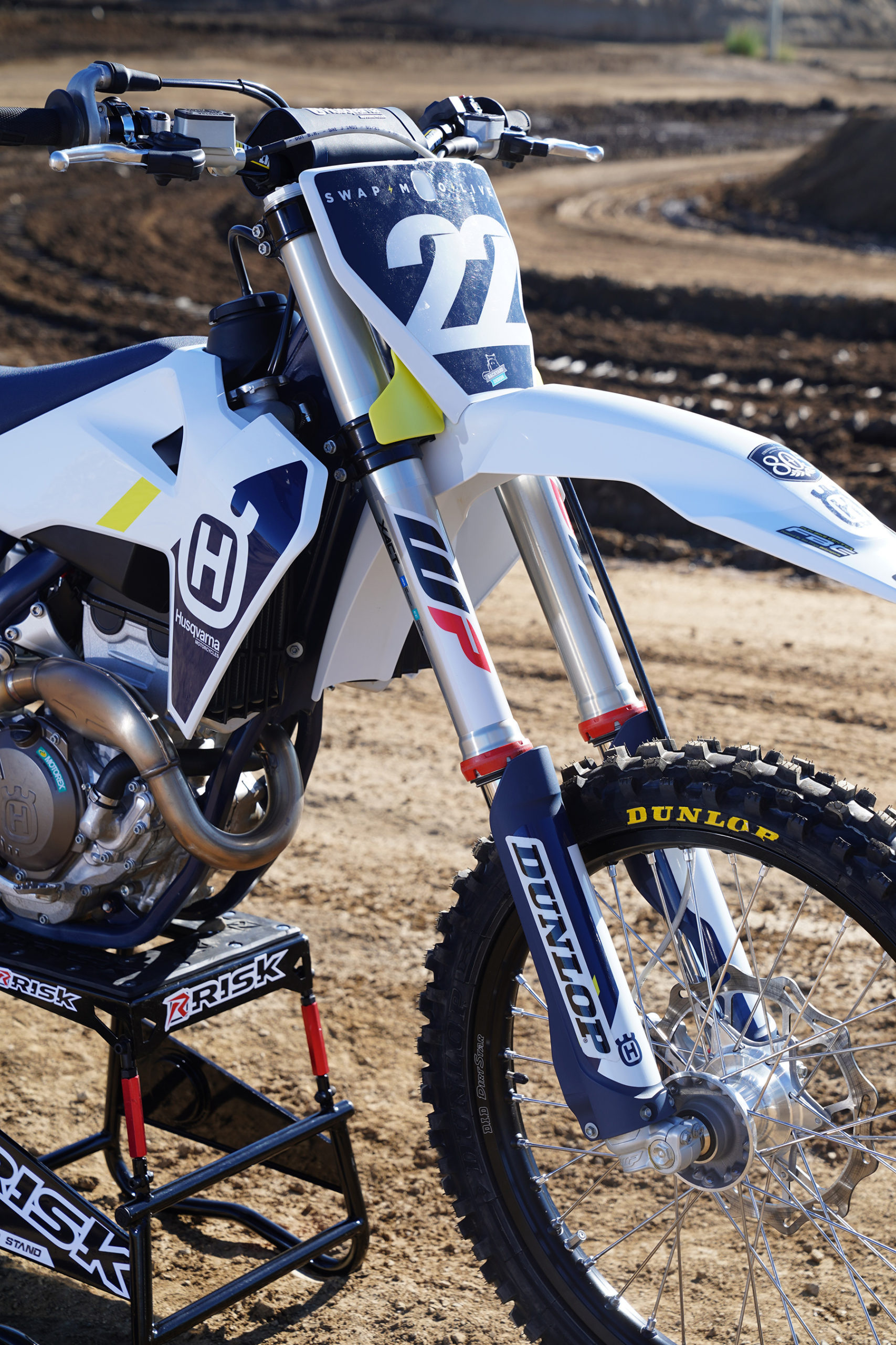 Husqvarna FC, 2022 model shootout, Motocross analysis, Swapmoto live, 1710x2560 HD Phone