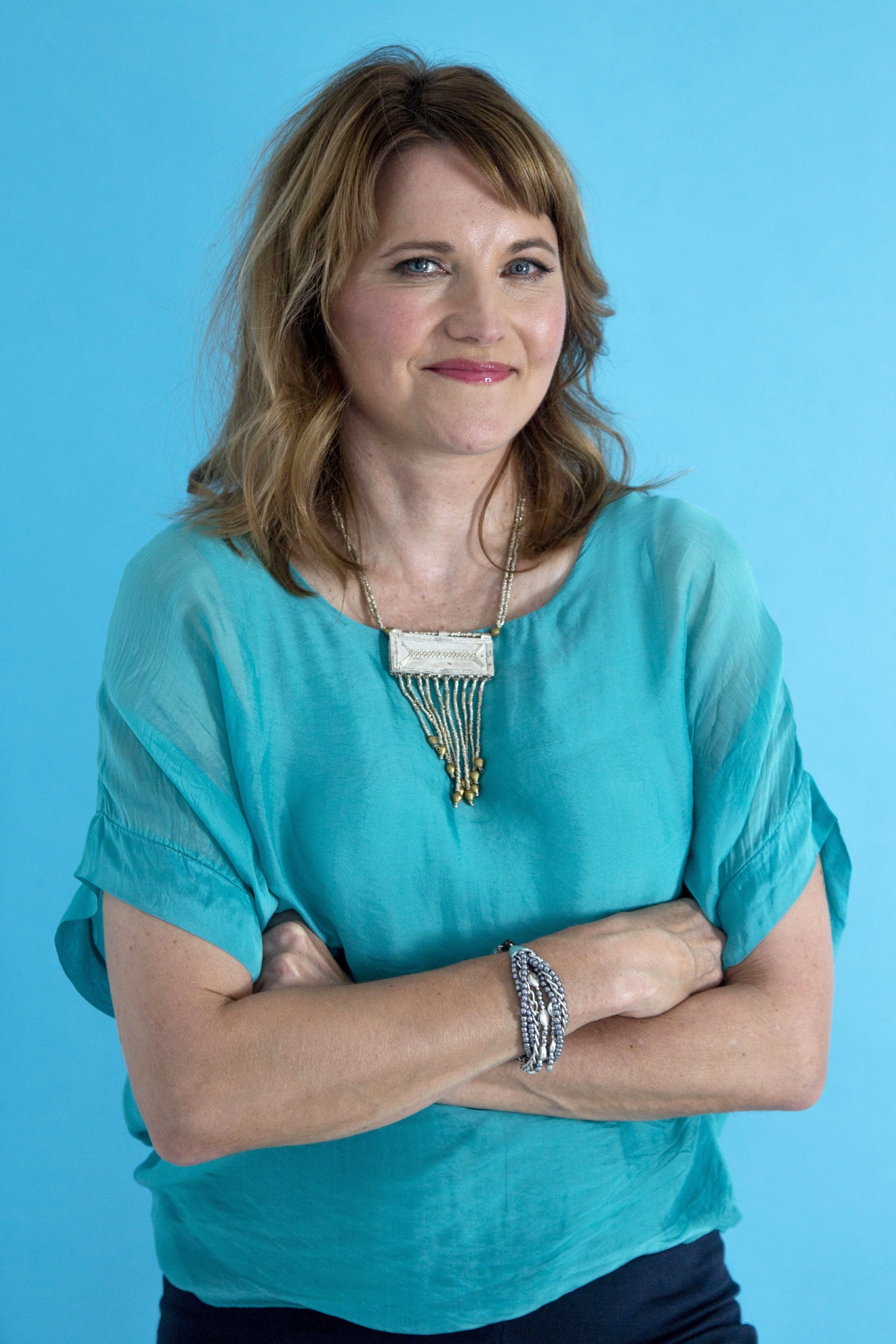 Lucy Lawless, TV shows, True crime, New TV show, 2000x3000 HD Phone