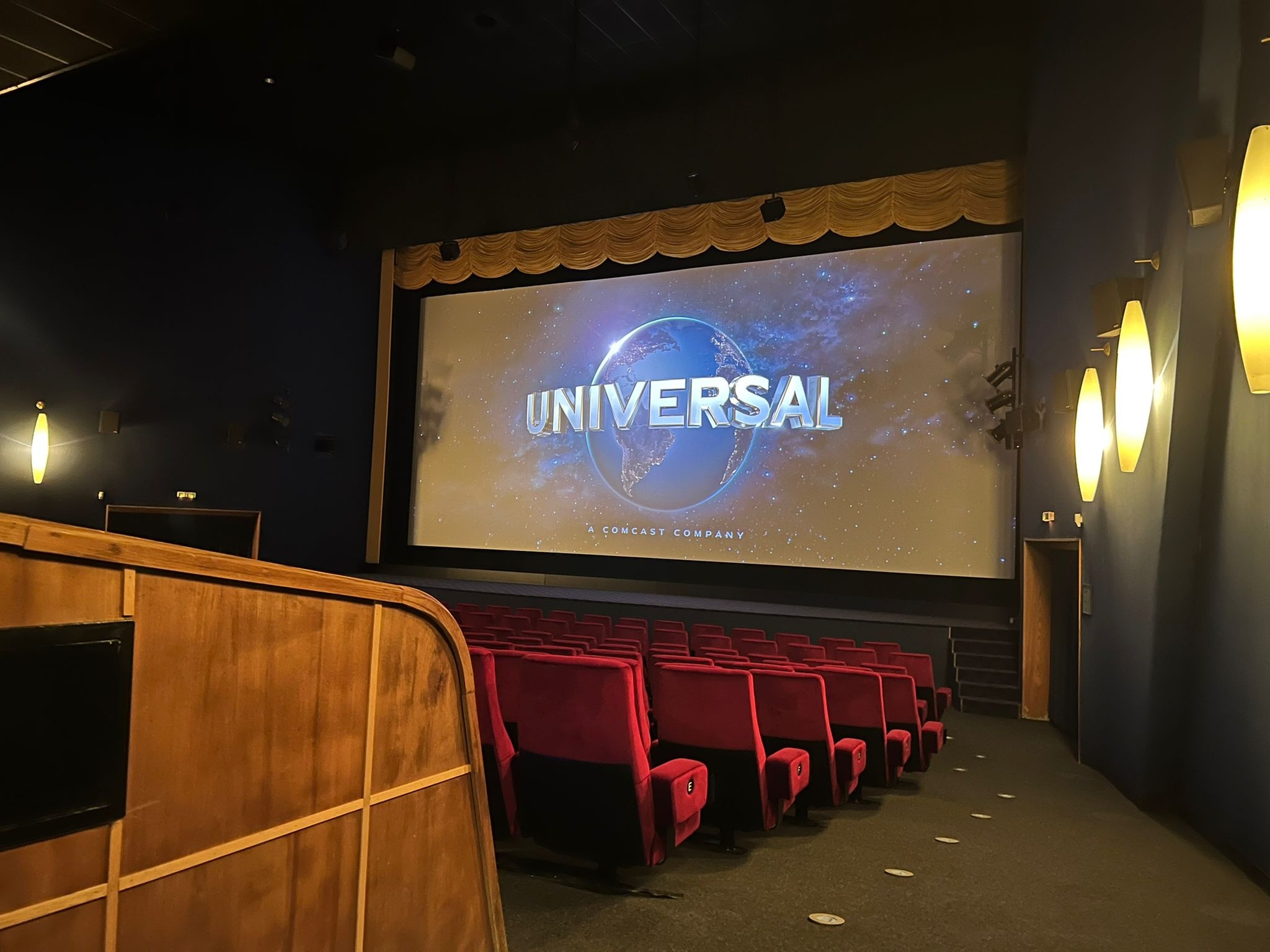 Kino Movie Star, Gstrow, Topaktuelle 3D, Kino, 2050x1540 HD Desktop