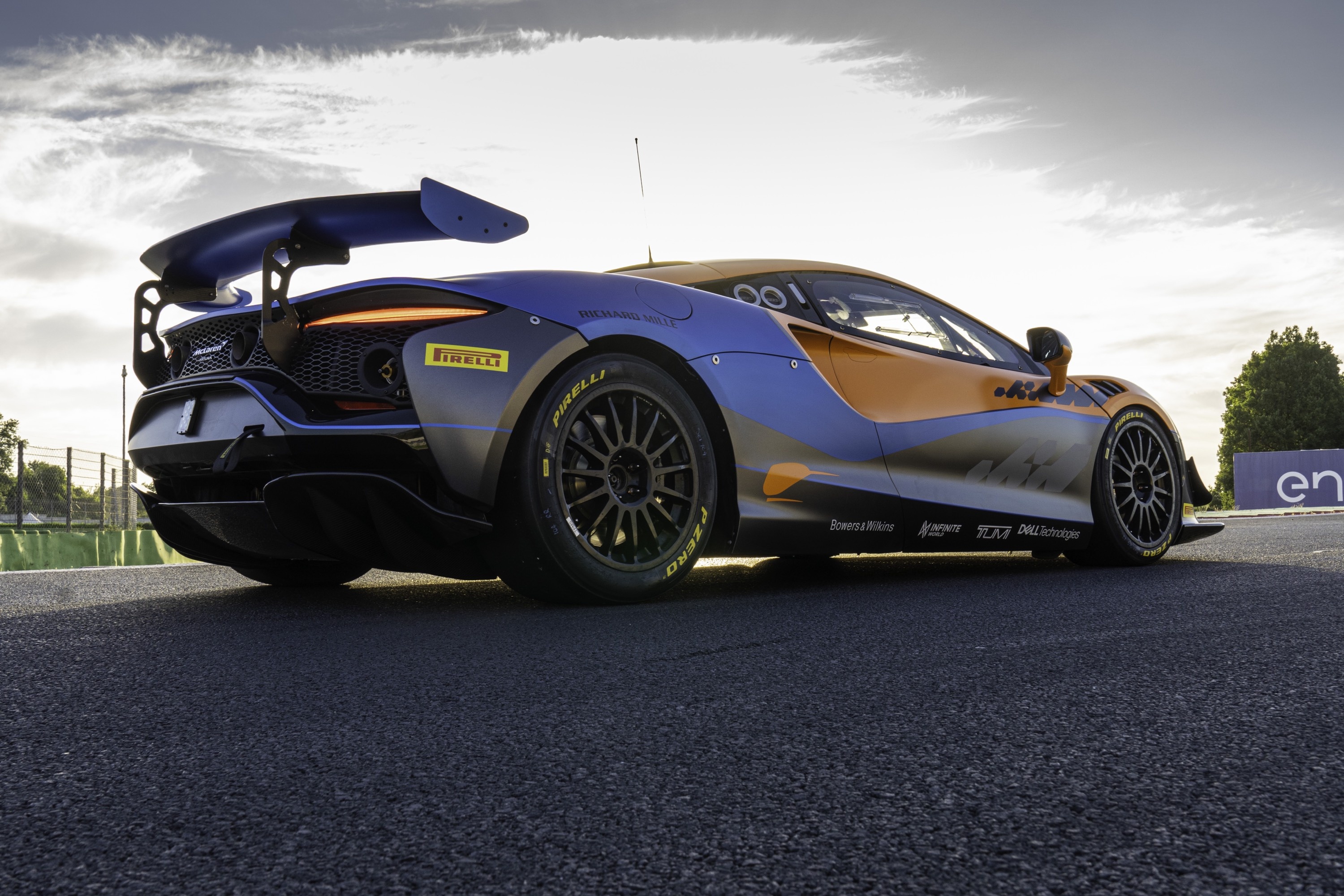 McLaren Artura, Global debut at Goodwood, High-speed performance, 3000x2000 HD Desktop