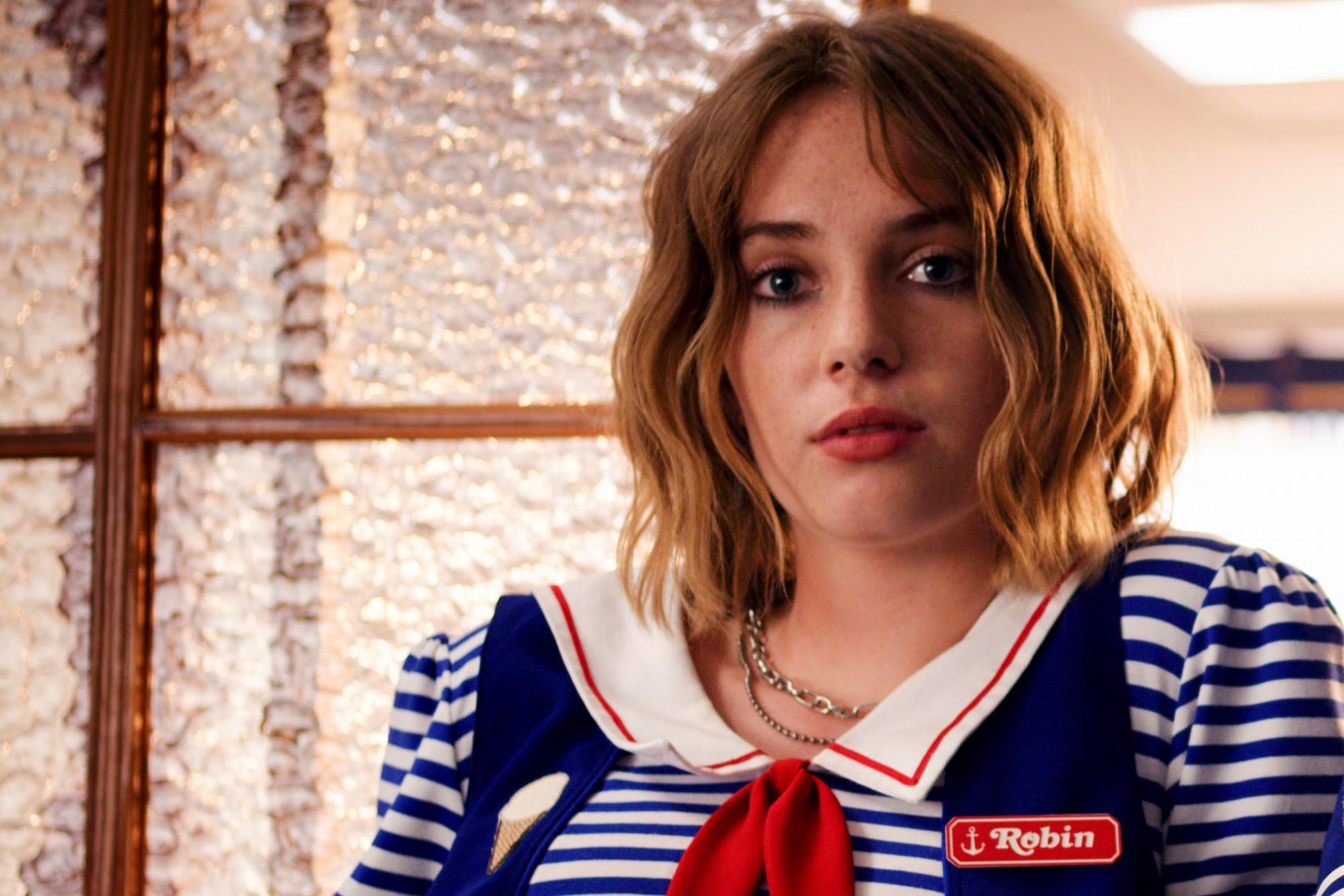 Maya Hawke, Breakout star, Stranger Things 3, TV show, 2000x1340 HD Desktop