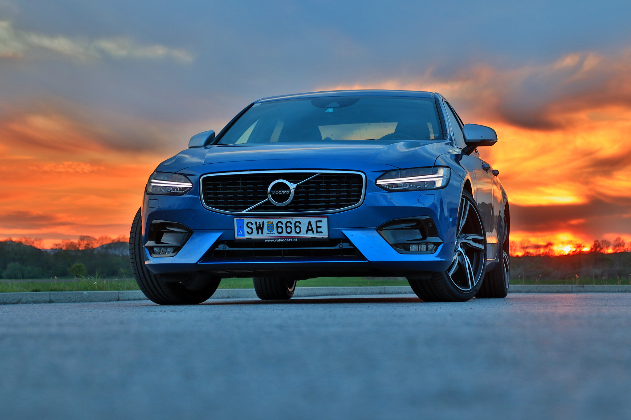 V90 Cross Country, Volvo Wallpaper, 2050x1370 HD Desktop