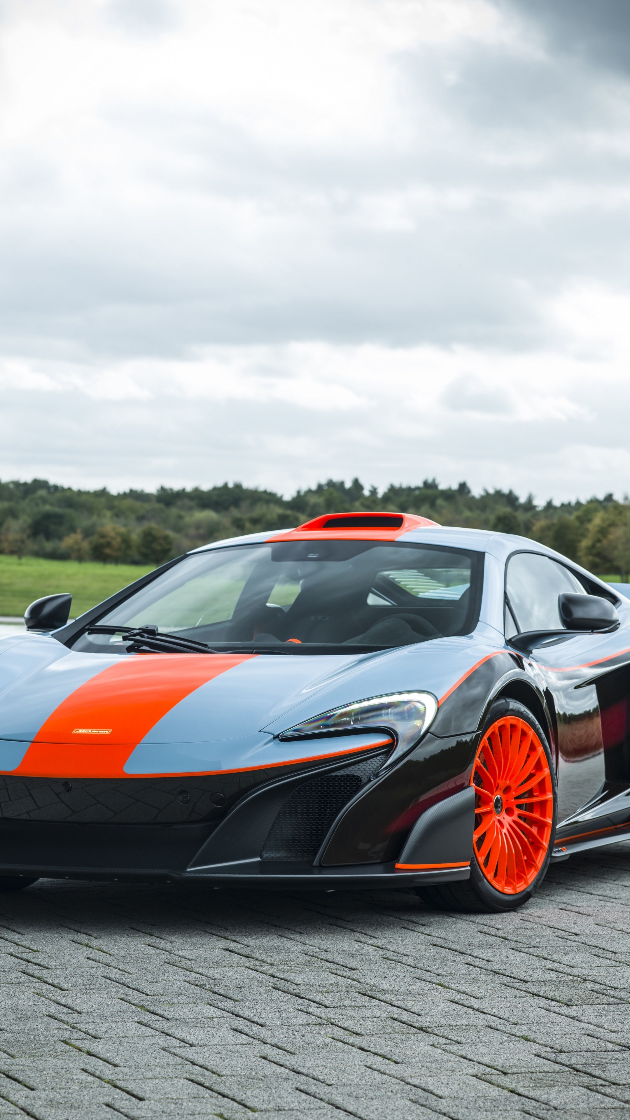 McLaren 675 LT, Exquisite craftsmanship, Speed and elegance, Supercar beauty, 2160x3840 4K Phone
