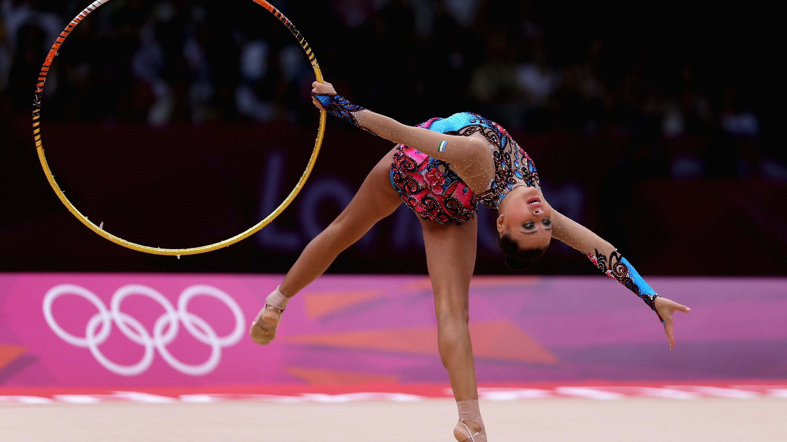 Gymnastics wallpapers, Stunning visuals, Artistic athleticism, Acrobatic sports, 2560x1440 HD Desktop