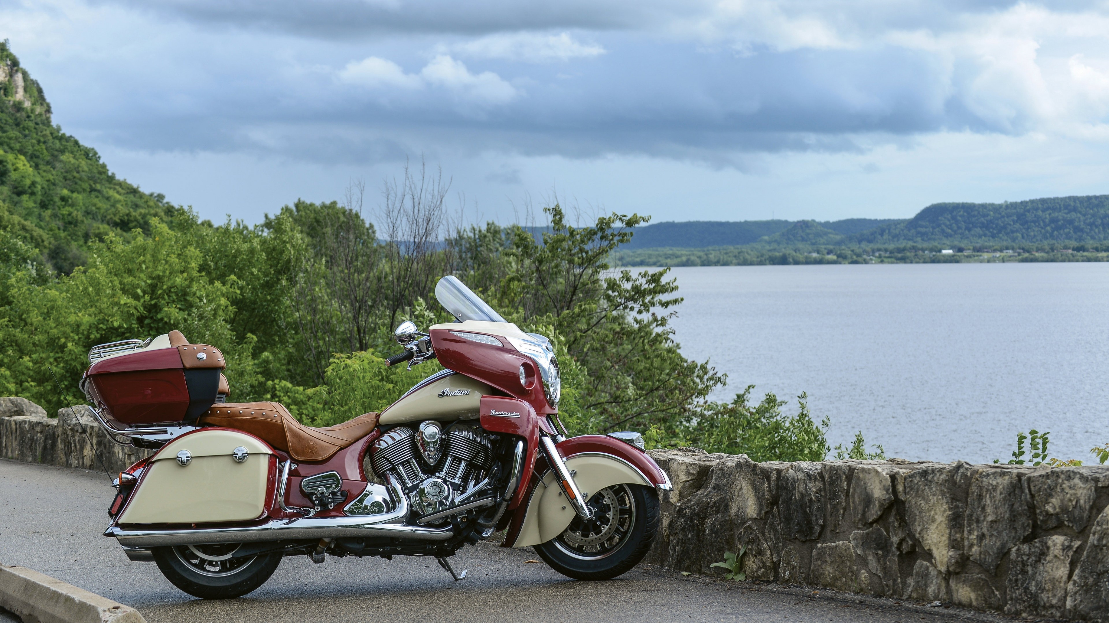 Indian Roadmaster, Red cream action, White cars & bikes, Page 5, 3840x2160 4K Desktop