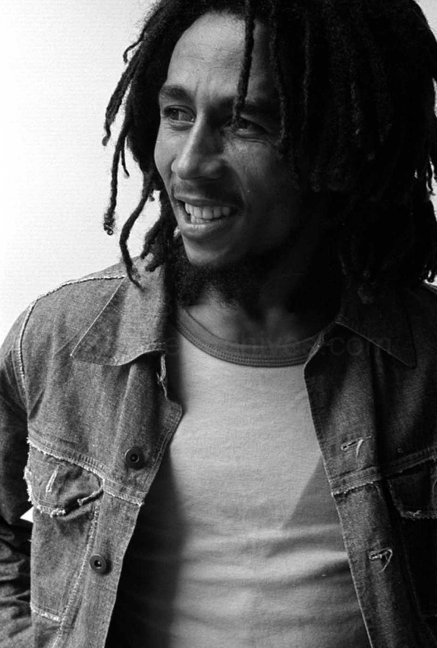 Bob Marley, Iconic backdrop, Musical legends, Memorable art, 1400x2080 HD Phone