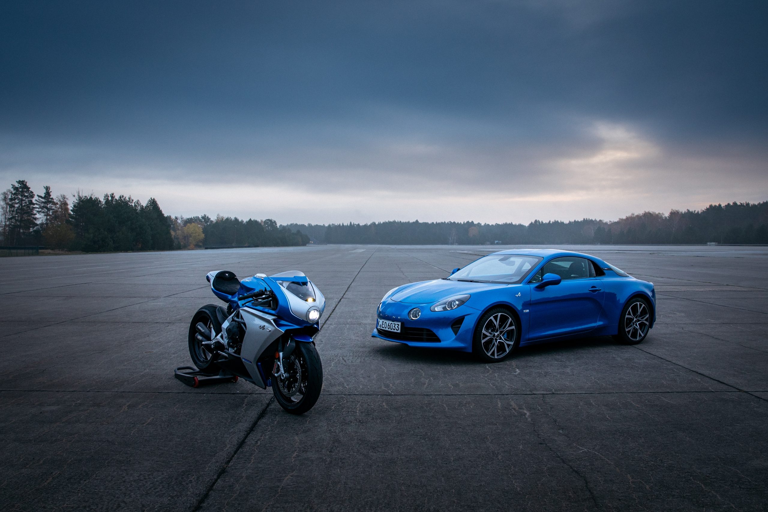 Alpine A110 vs MV Agusta, Alpine A110 Wallpaper, 2560x1710 HD Desktop