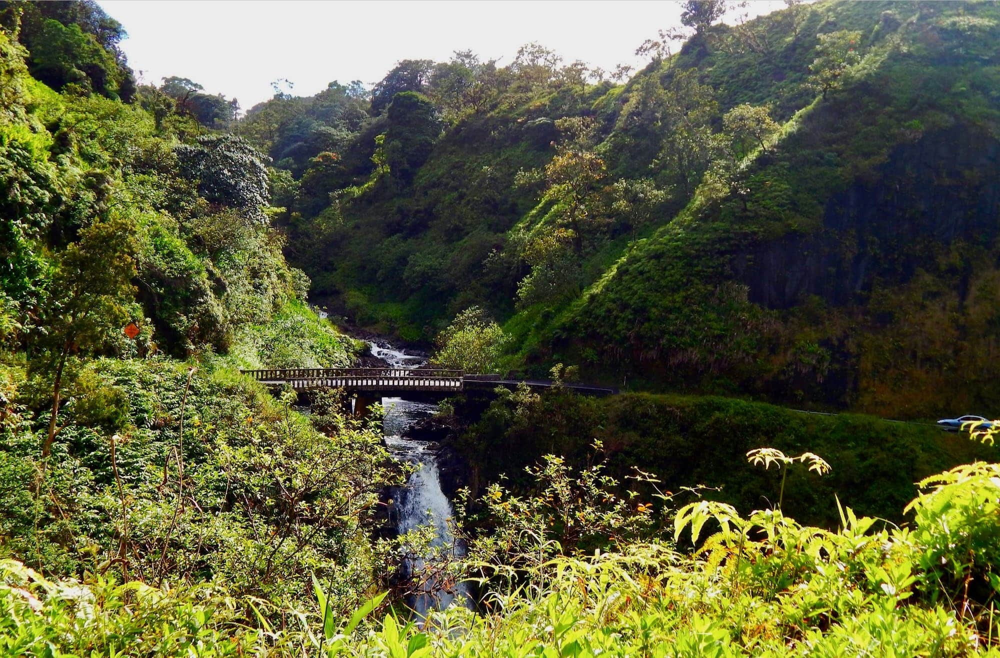 Road to Hana, Maui, DIY travel guide, Must-see sights, 2000x1320 HD Desktop