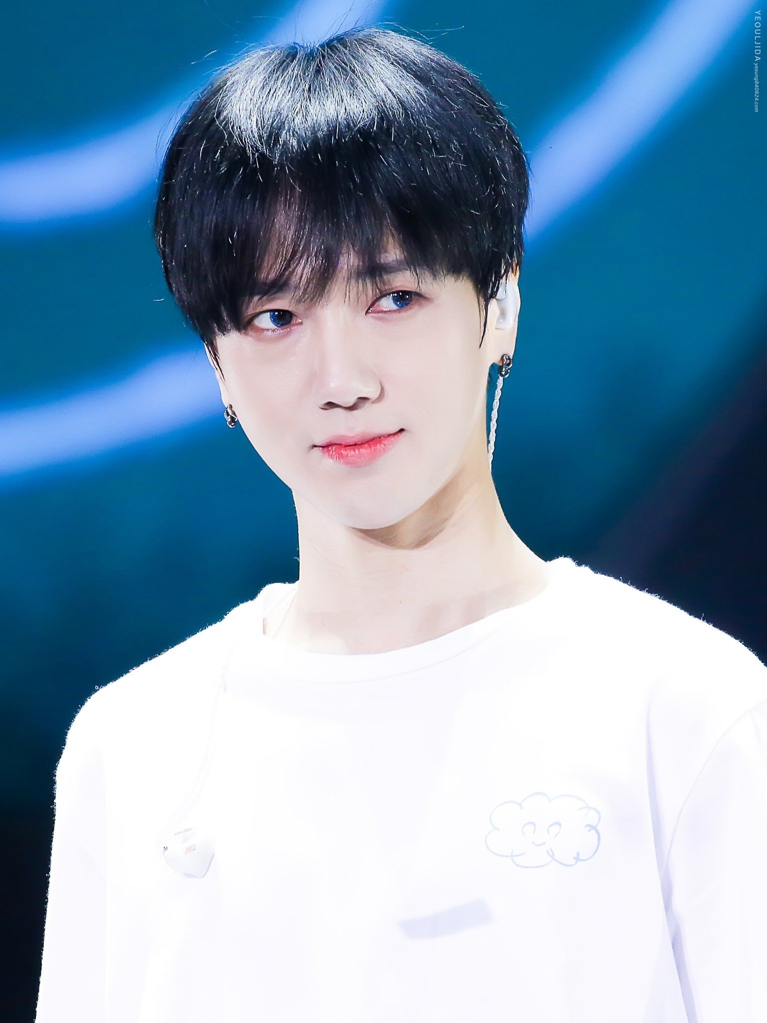 Yesung, Super Junior member, Pink magic, Kpop idol, 1540x2050 HD Phone