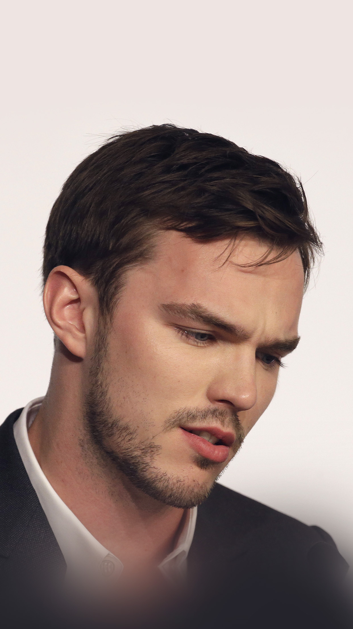 Nicholas Hoult, Actor, Celebrity, Wallpaper, 1250x2210 HD Phone