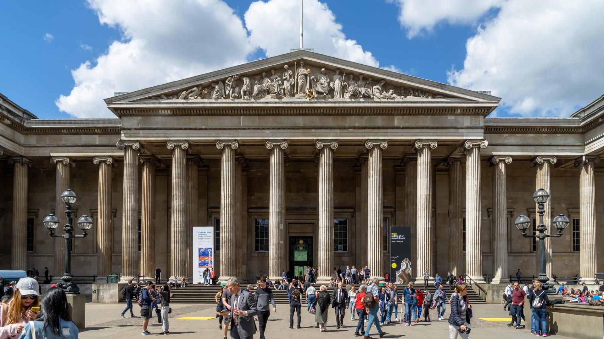 British Museum, Sackler controversy, Art institution, Family disassociation, 1920x1080 Full HD Desktop