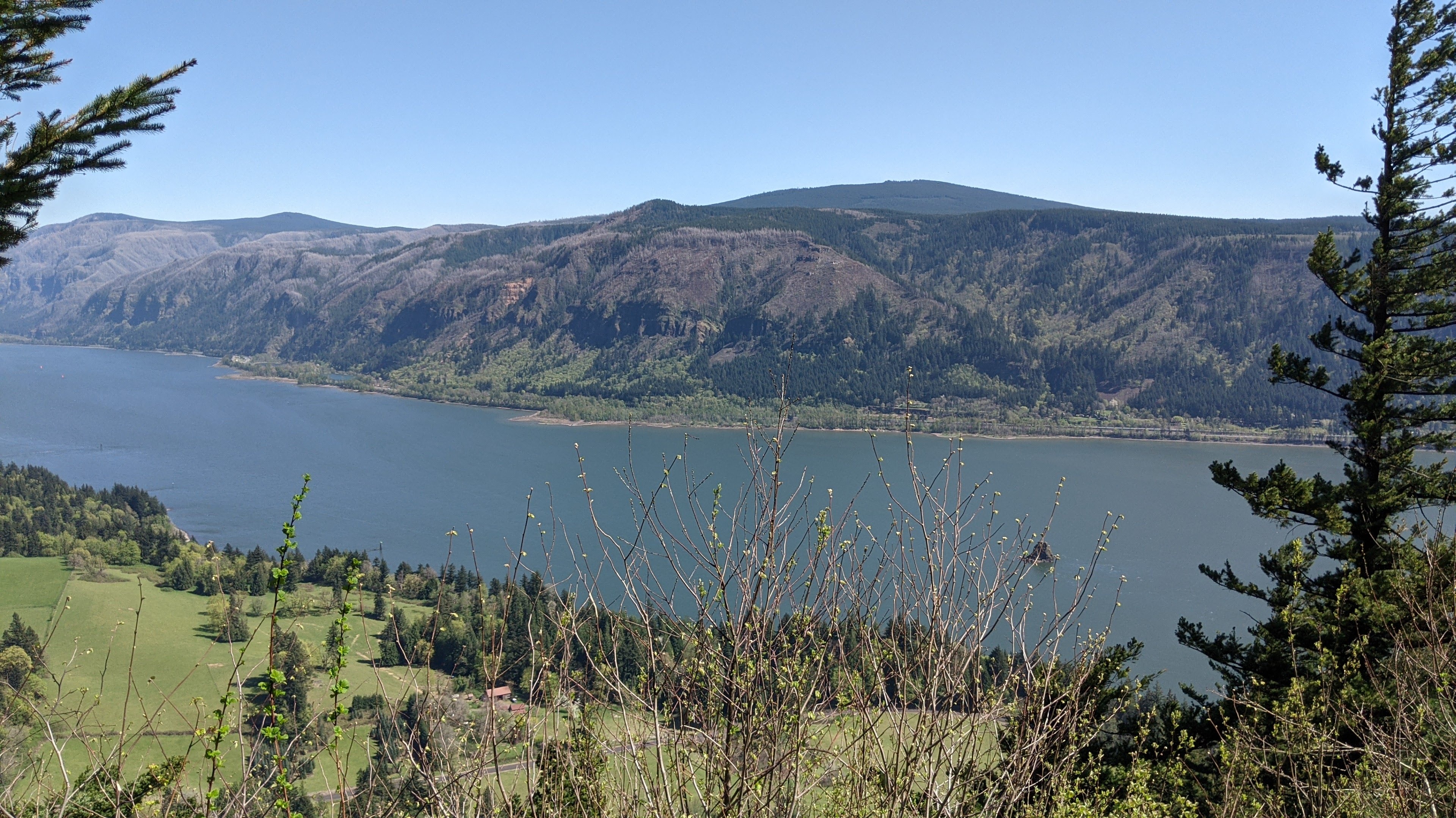 Columbia River, Adventure seeker's paradise, Outdoor activities, Nature's playground, 3840x2160 4K Desktop