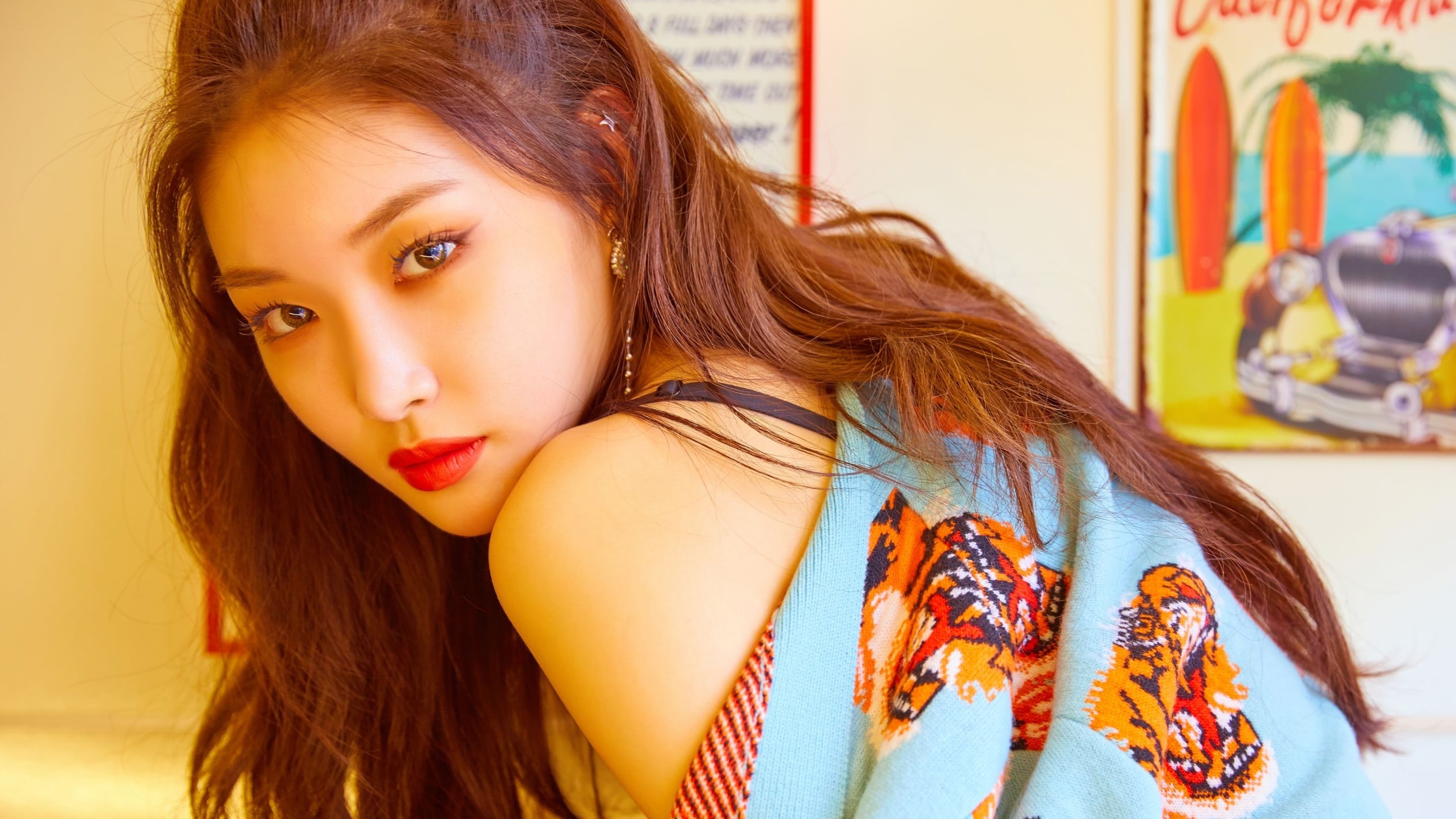 CHUNG HA, Dancer to artist, Skills, Kpopmap, 2600x1470 HD Desktop