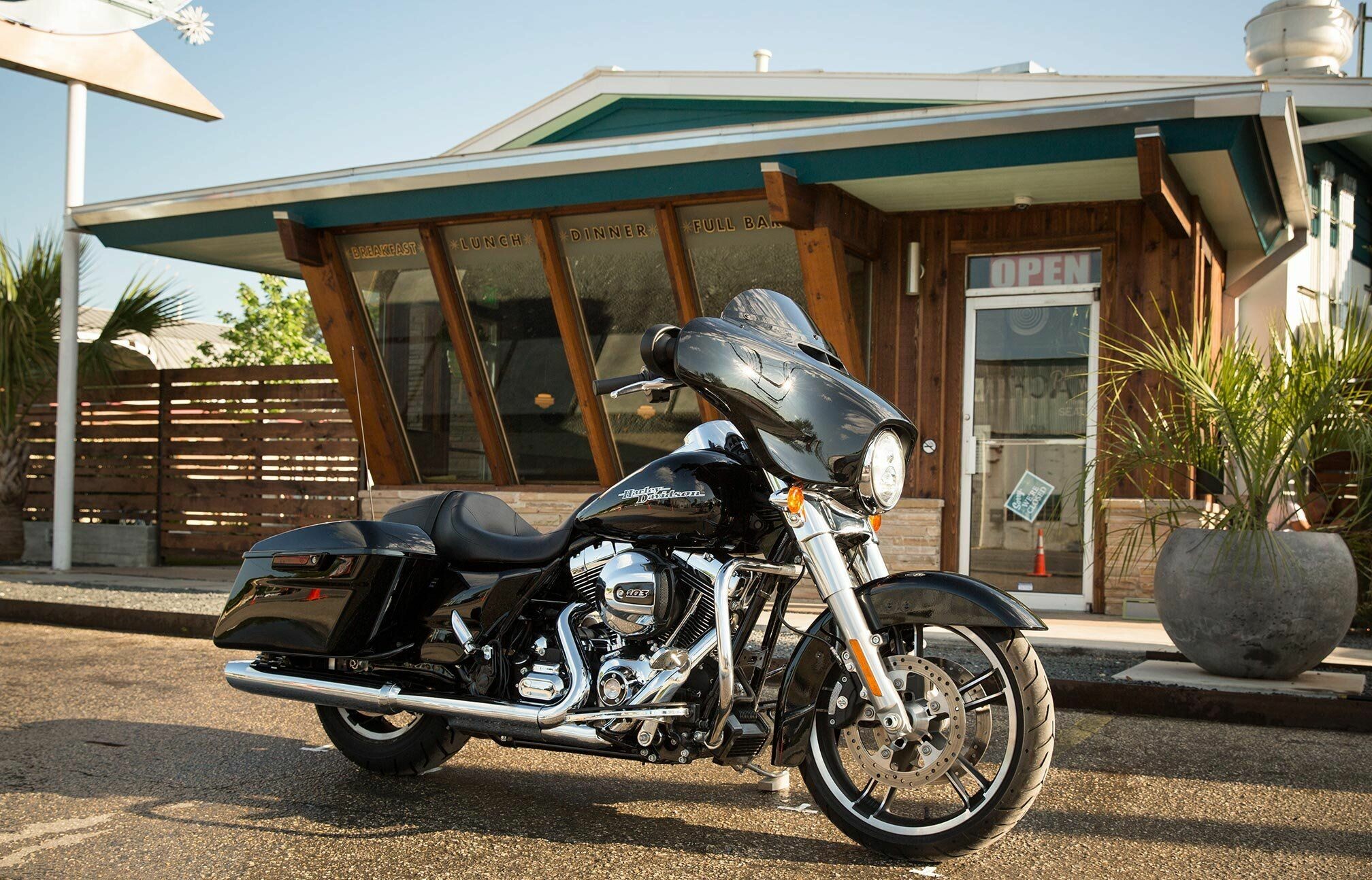 Harley-Davidson Street Glide, Badass helmet store, Street glide wallpapers, Auto enthusiasts, 2020x1300 HD Desktop