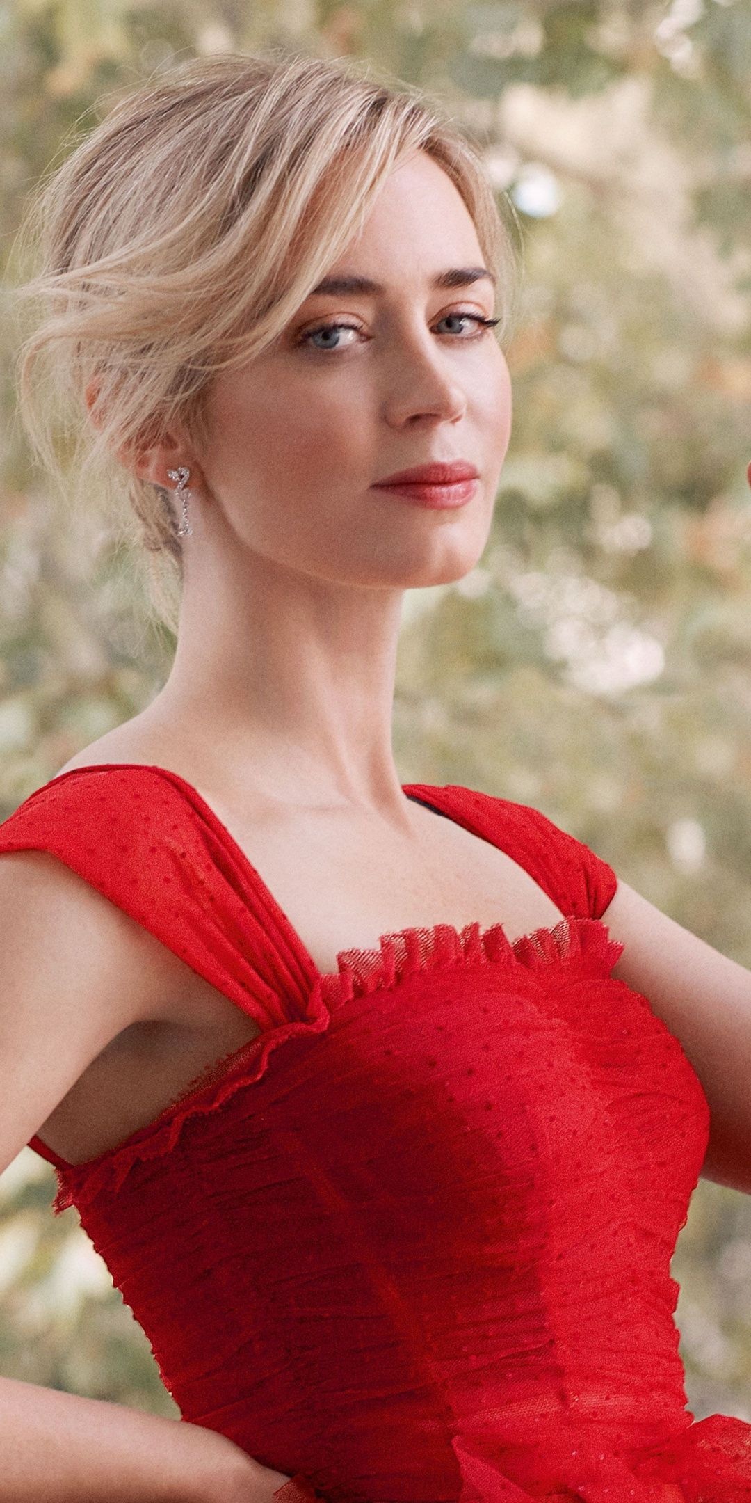 Emily Blunt, Harper Bazaar, January 2019, Wallpaper, 1080x2160 HD Phone
