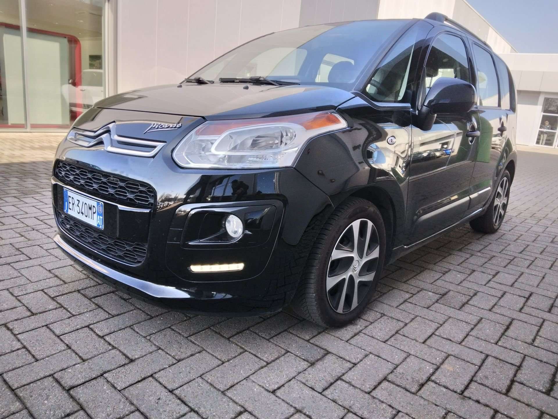 Citroen C3 Picasso, Year 2013, Mileage 85, 400 km, Affordable, 1920x1440 HD Desktop