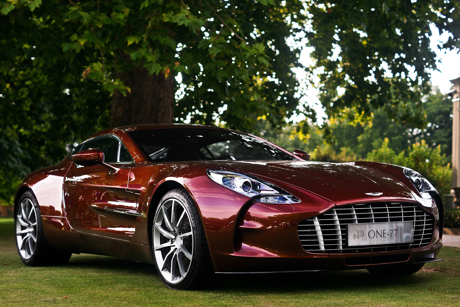 Aston Martin One-77, Luxury grand tourer, Aston Martin cars, Exquisite design, 1920x1280 HD Desktop