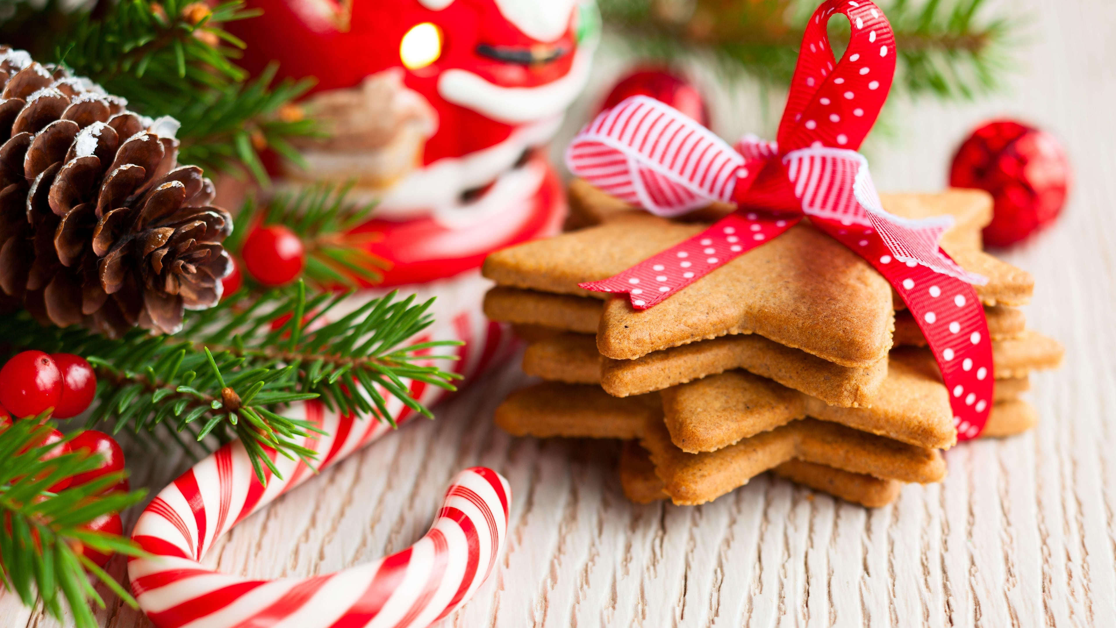 Christmas cookie magic, Gingerbread delight, Festive 4K wallpaper, Holiday treat, 3840x2160 4K Desktop