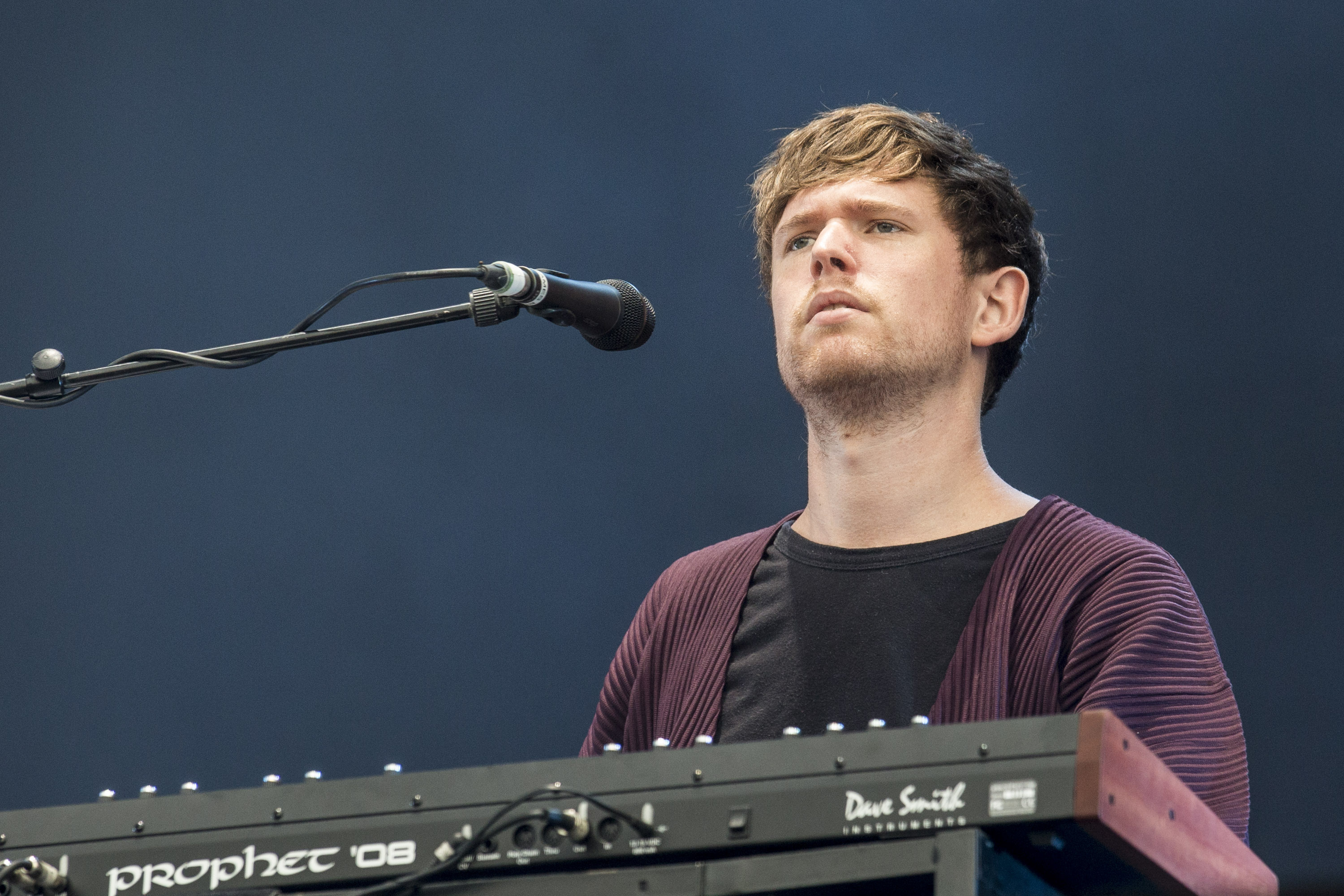 James Blake, Three new songs, Radiohead cover, 3000x2000 HD Desktop