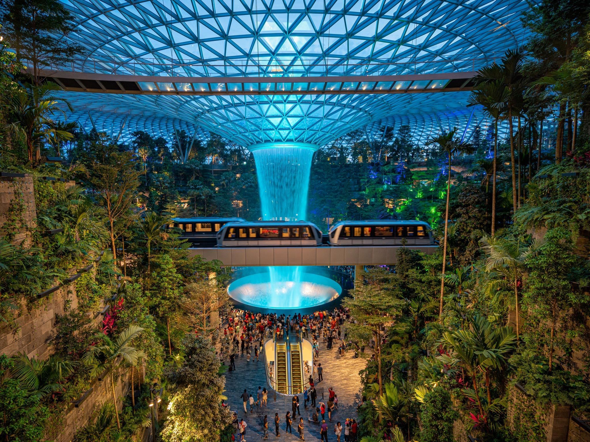 Singapore Changi International Airport, Breathtaking wallpapers, HD visuals, Top-notch background, 2050x1540 HD Desktop