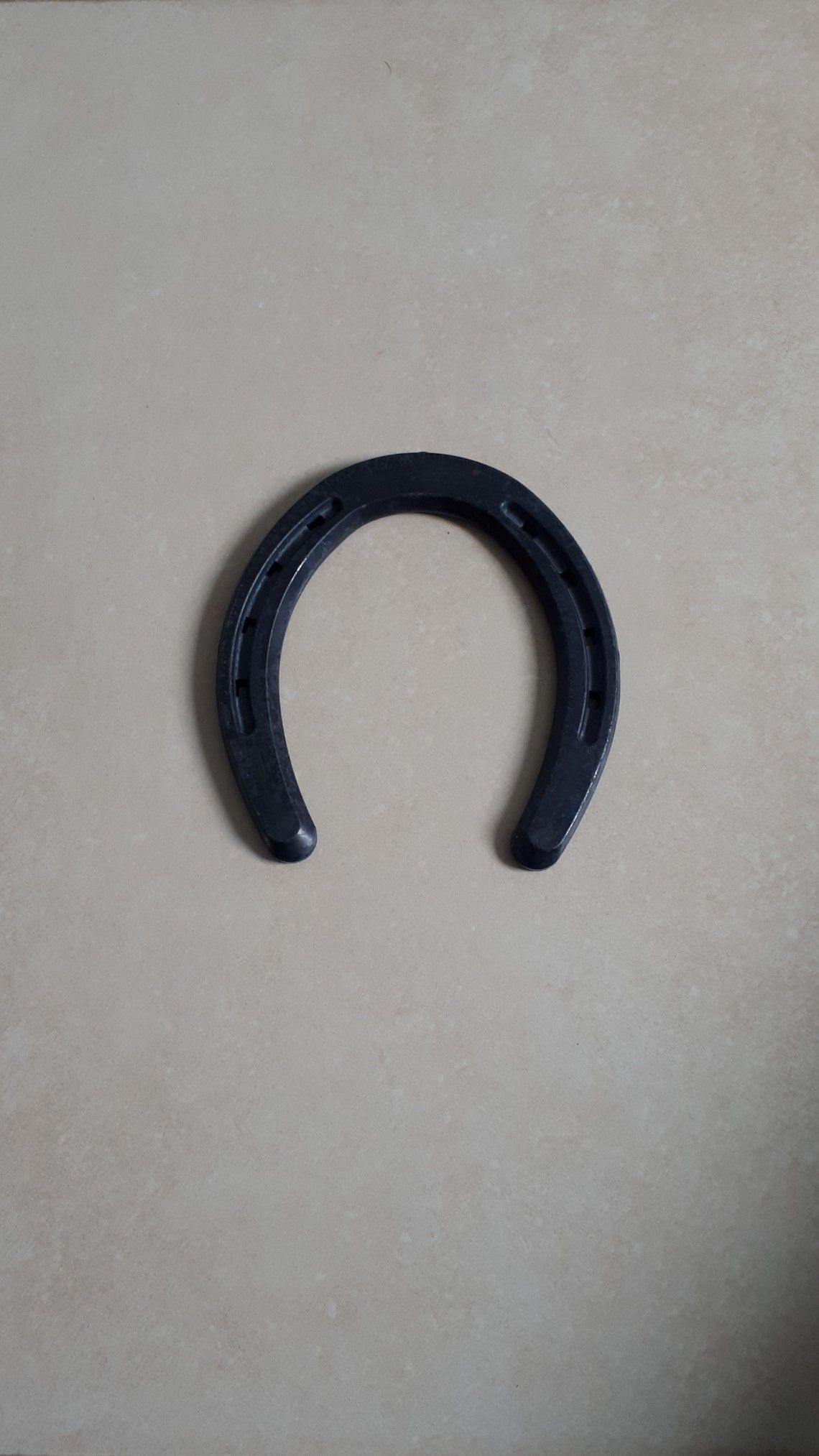 Horseshoe wallpaper, Customization options, Unique styles, Home decor, 1140x2030 HD Phone